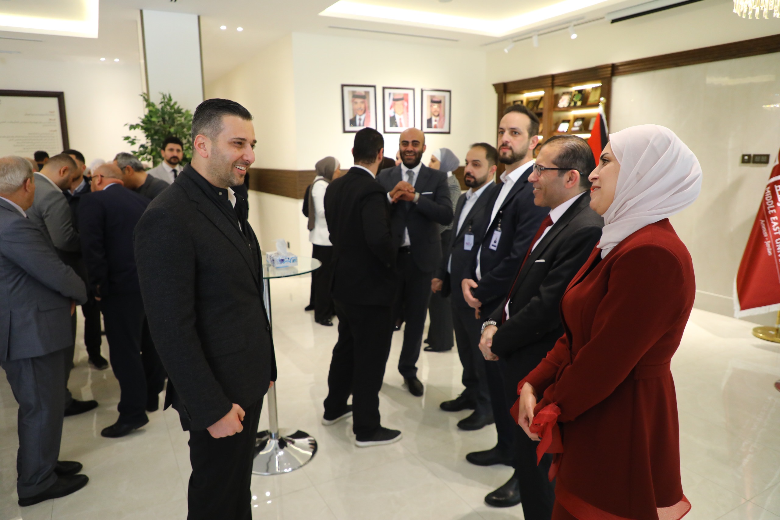 Madar Al-Saa Images 0.04902310480210759