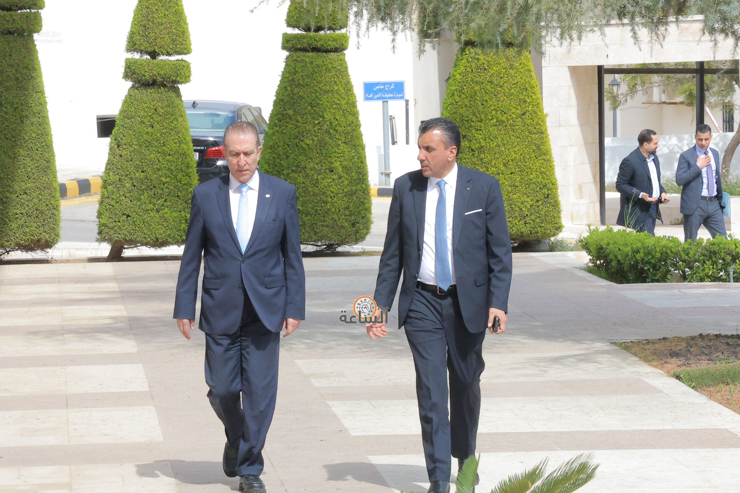 Madar Al-Saa Images 0.8621656902298765