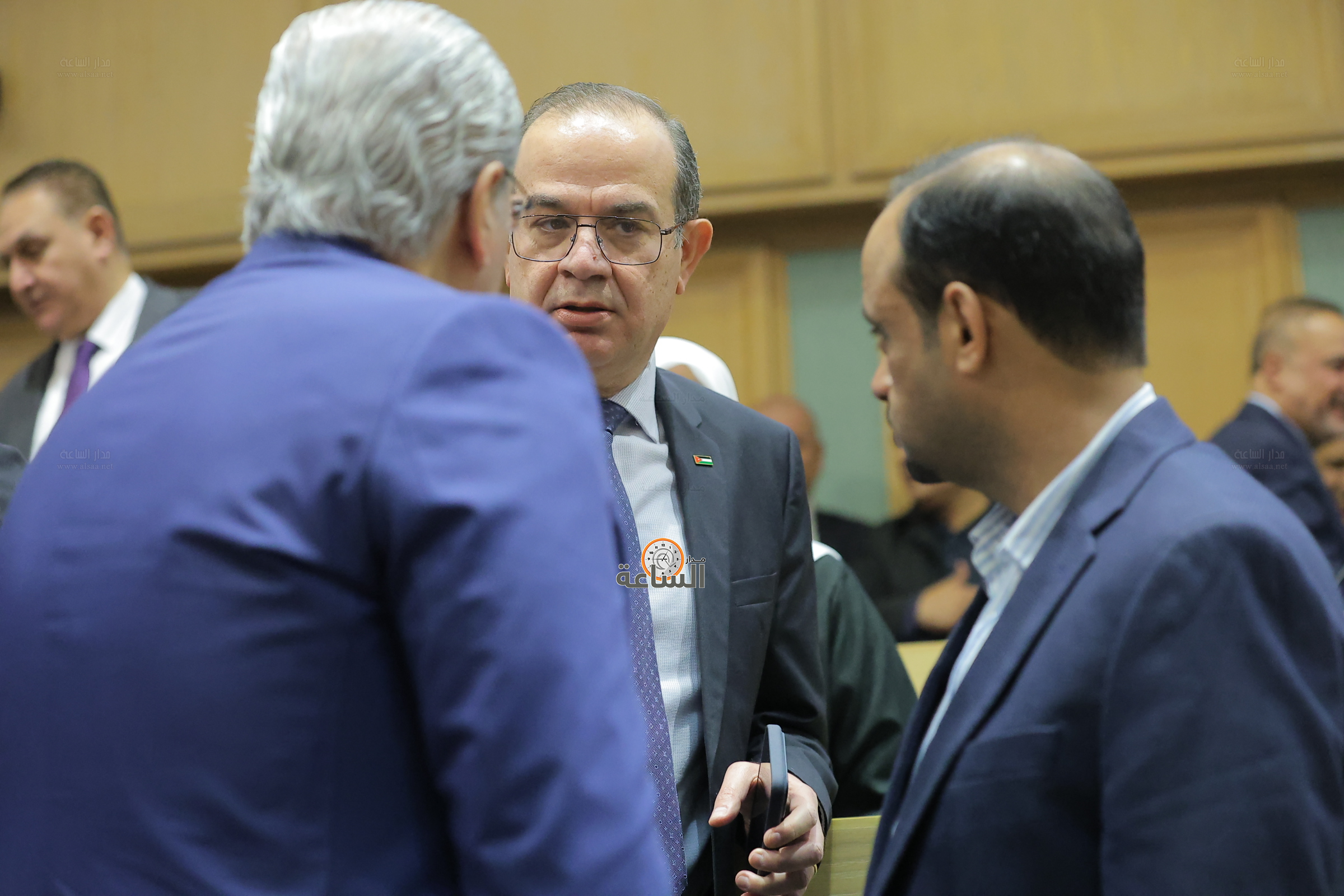 Madar Al-Saa Images 0.4768734554350097