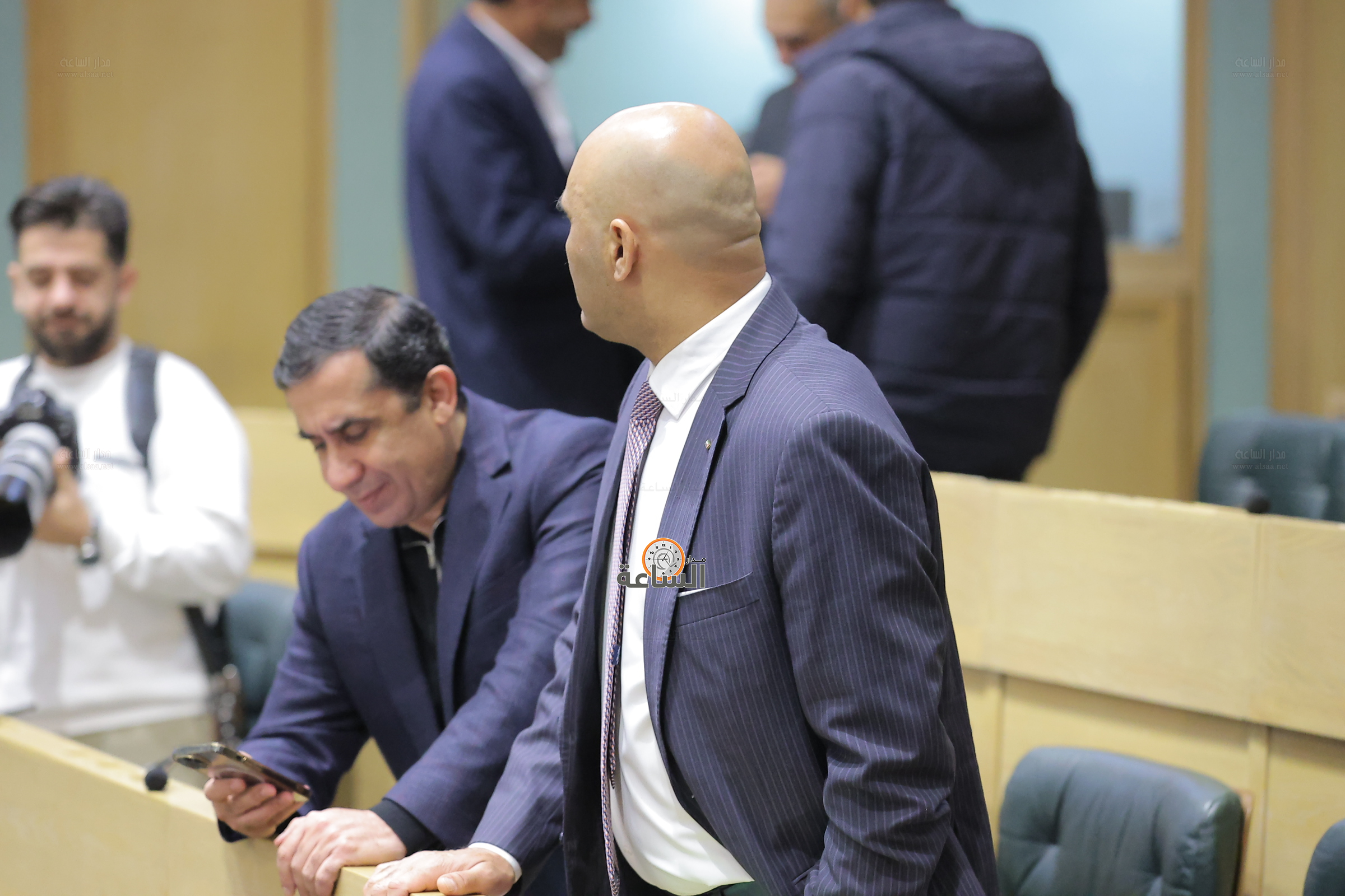 Madar Al-Saa Images 0.7986375332856818