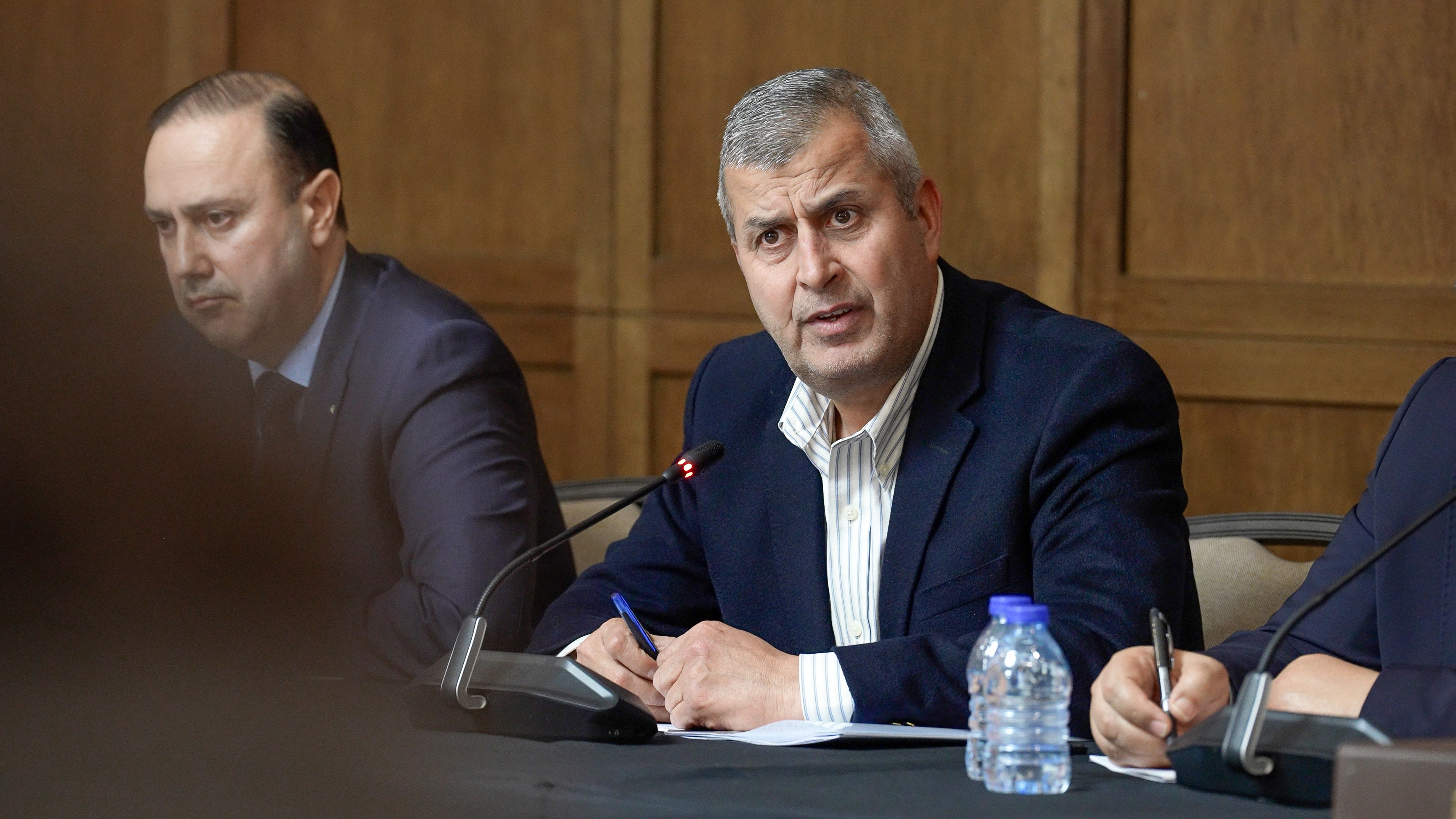 Madar Al-Saa Images 0.3966365909369397