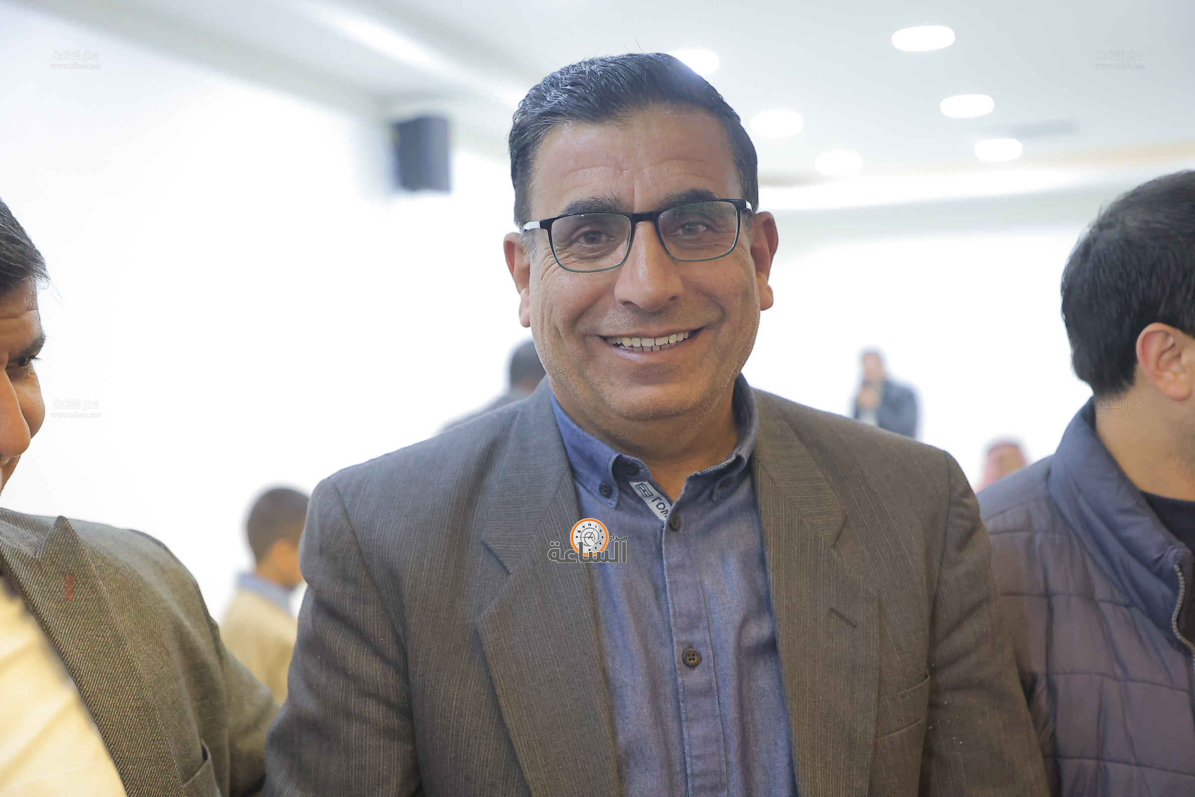 Madar Al-Saa Images 0.4442556542520776