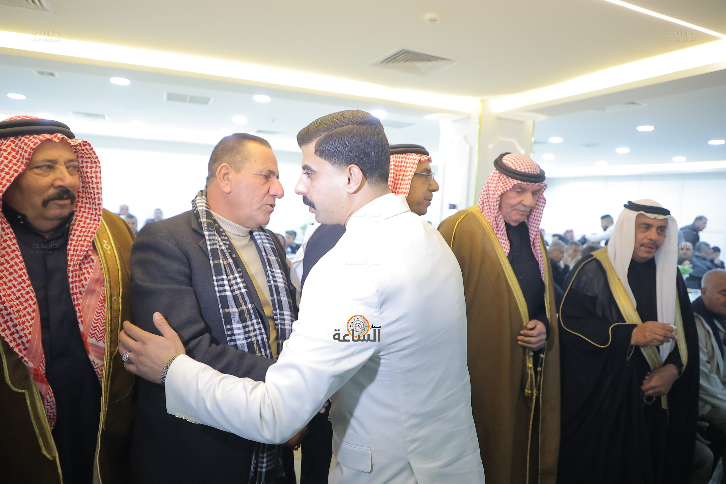 Madar Al-Saa Images 0.1865315443763519