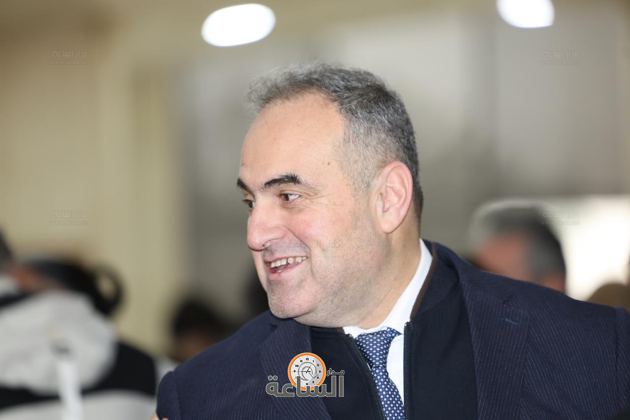 Madar Al-Saa Images 0.8942446969644067