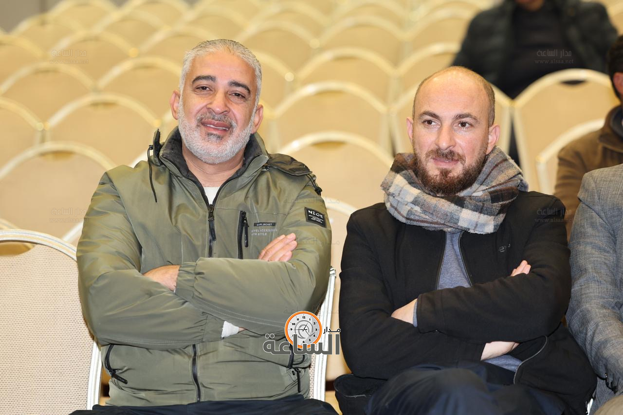 Madar Al-Saa Images 0.0772292638625689