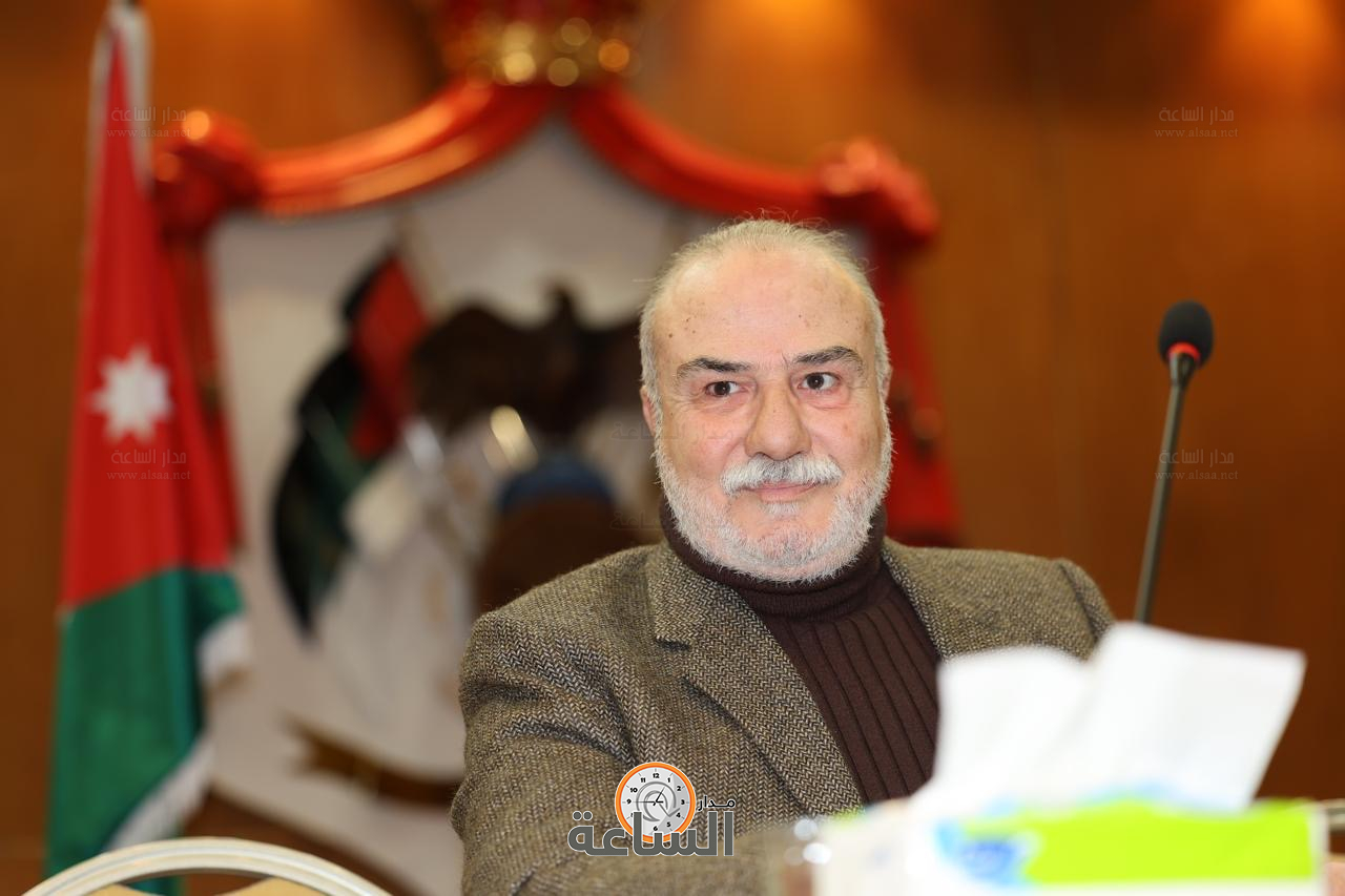 Madar Al-Saa Images 0.4451993262420403