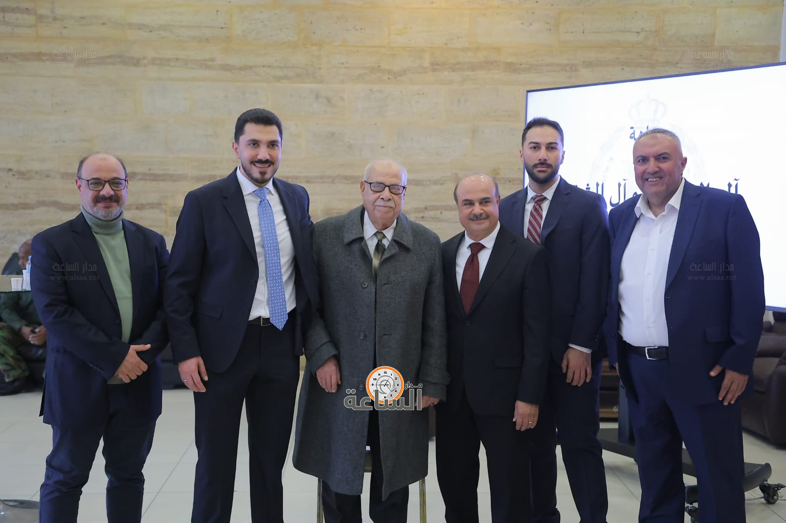 Madar Al-Saa Images 0.9951717914678762