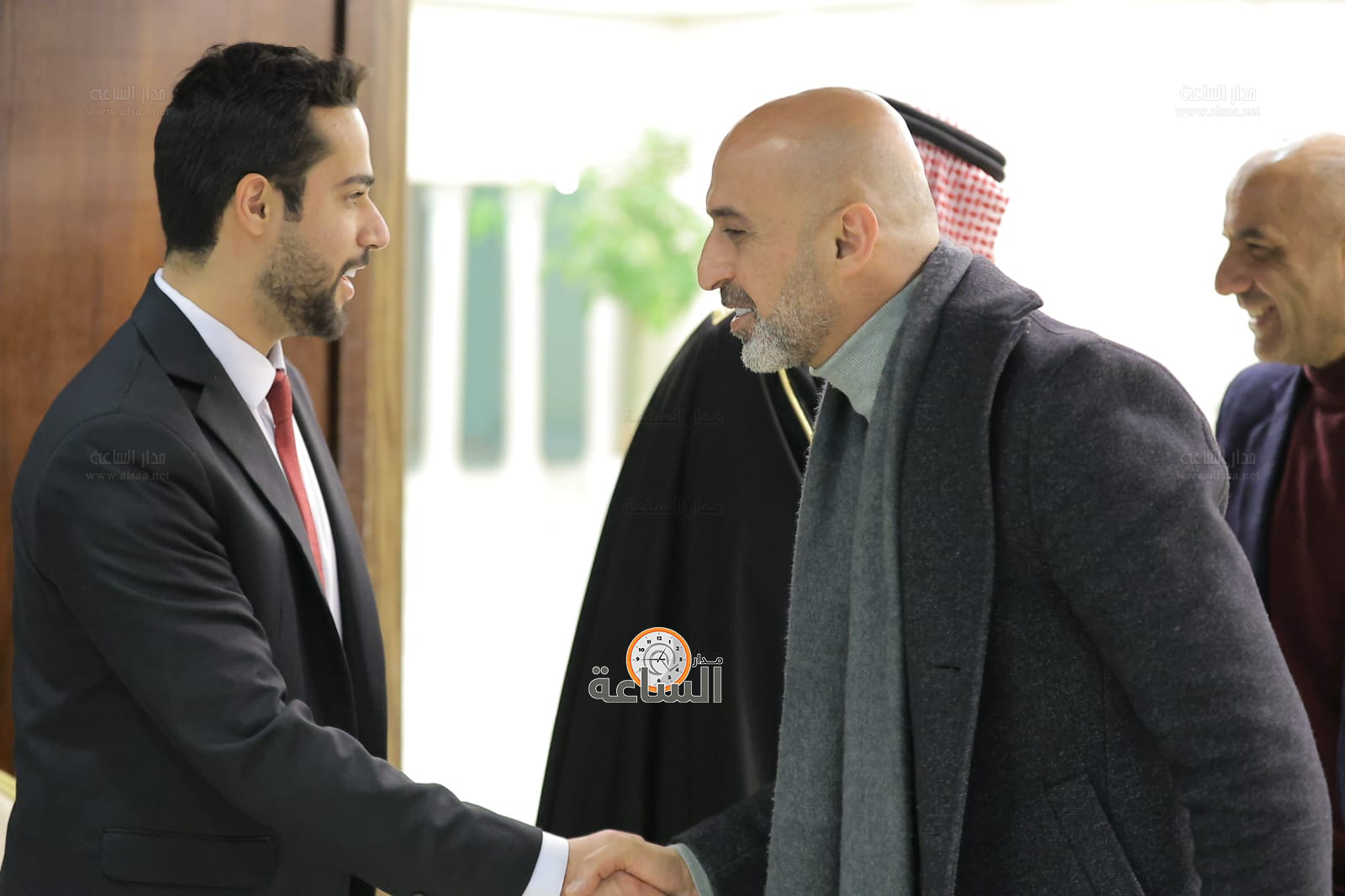 Madar Al-Saa Images 0.10663112896189297