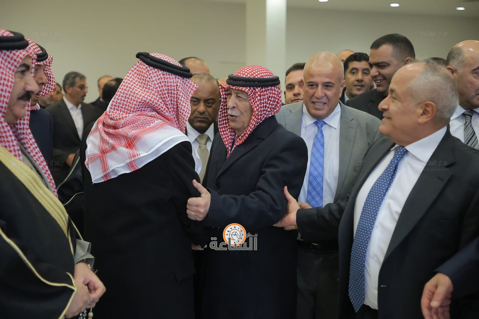 Madar Al-Saa Images 0.4058775314375821