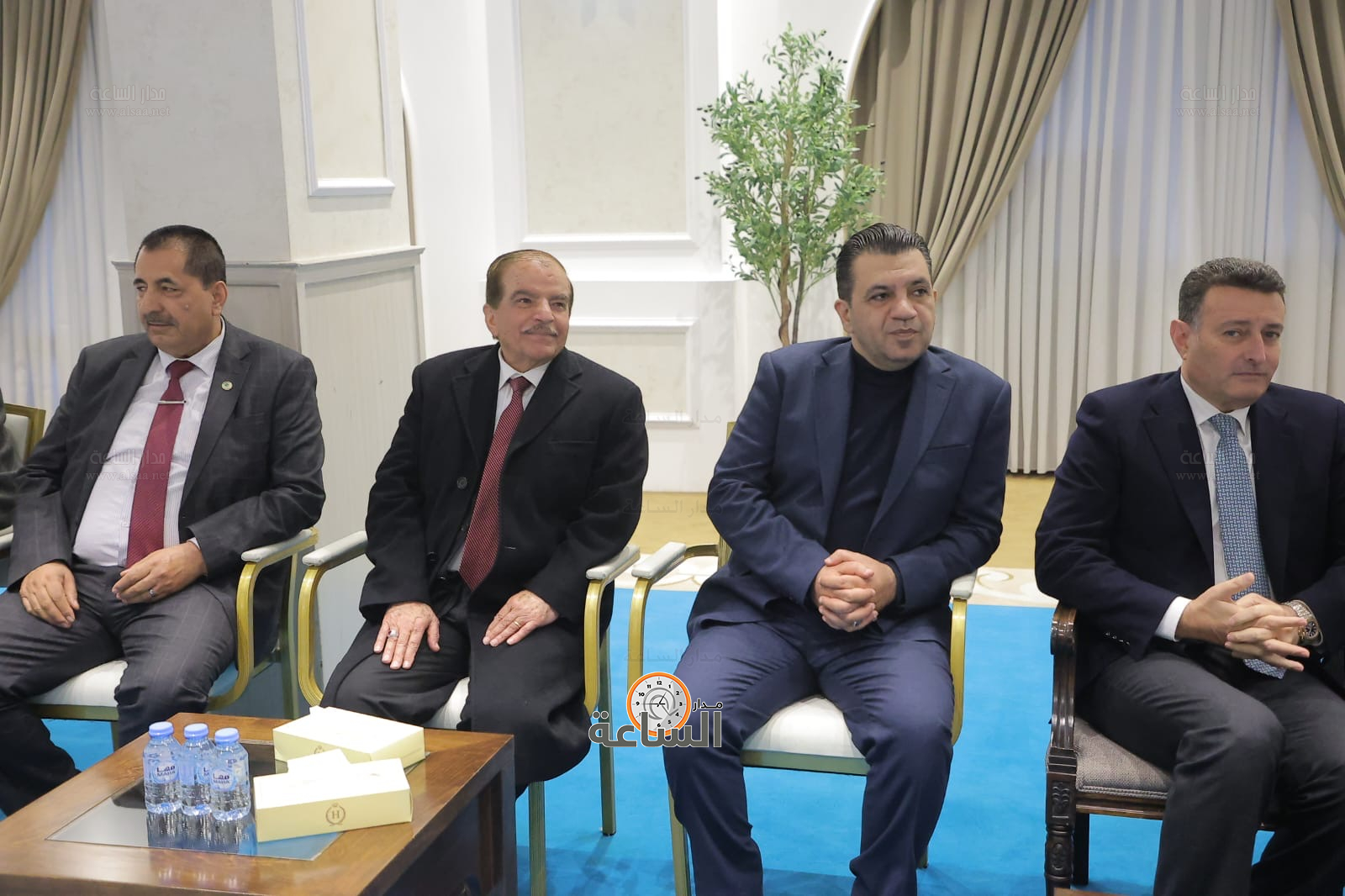 Madar Al-Saa Images 0.6995991725444971