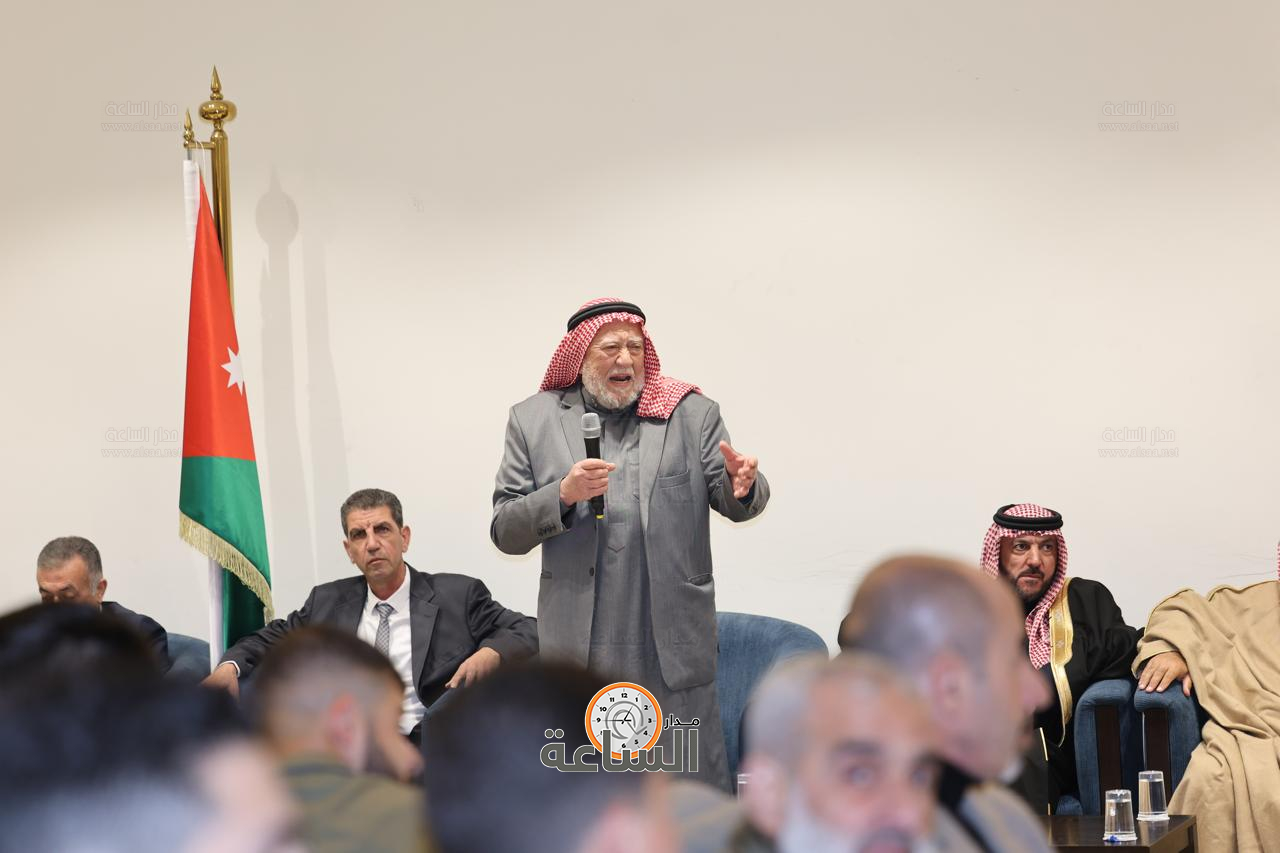 Madar Al-Saa Images 0.6516149699550428