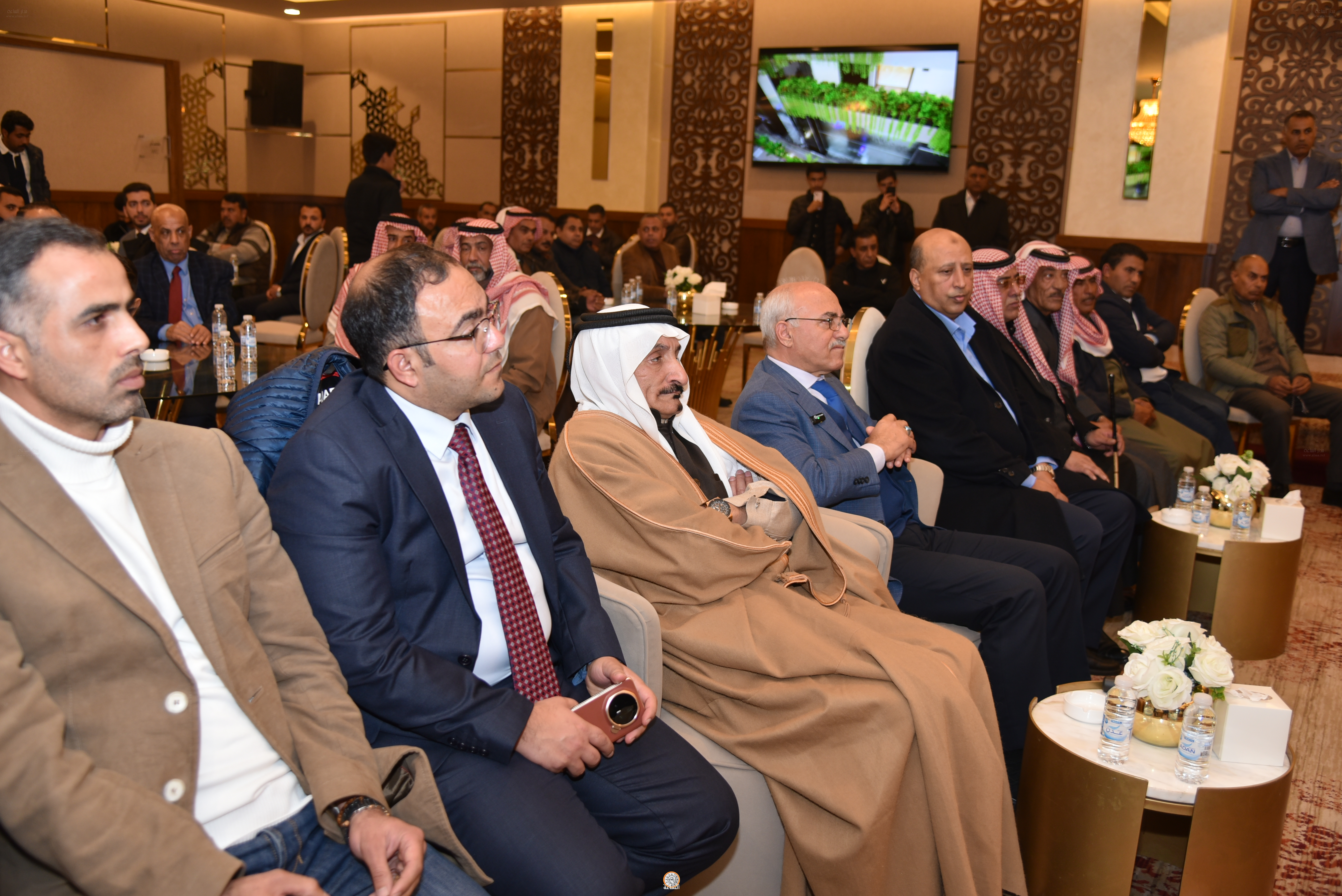 Madar Al-Saa Images 0.6509312443582113