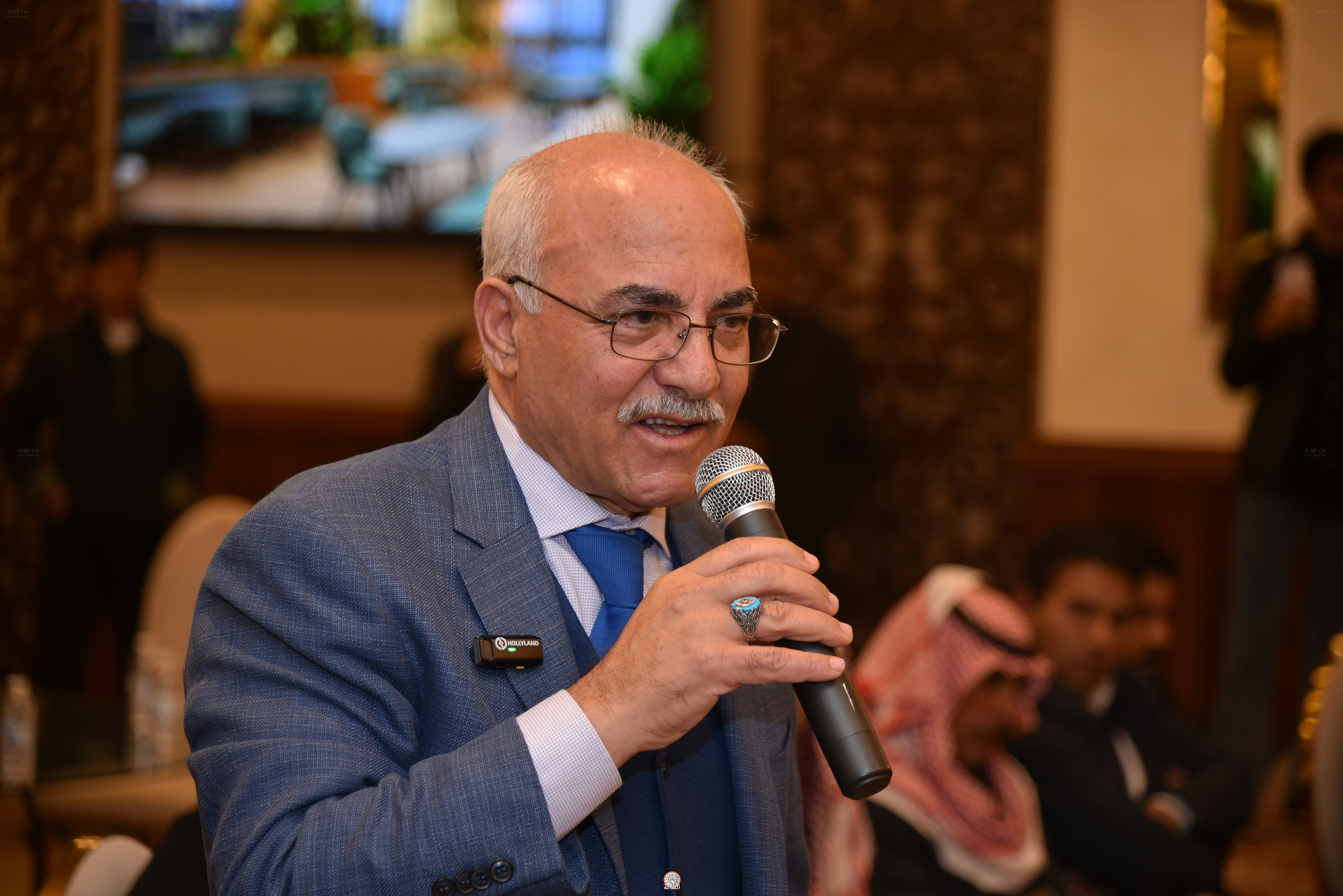 Madar Al-Saa Images 0.4175004840054648