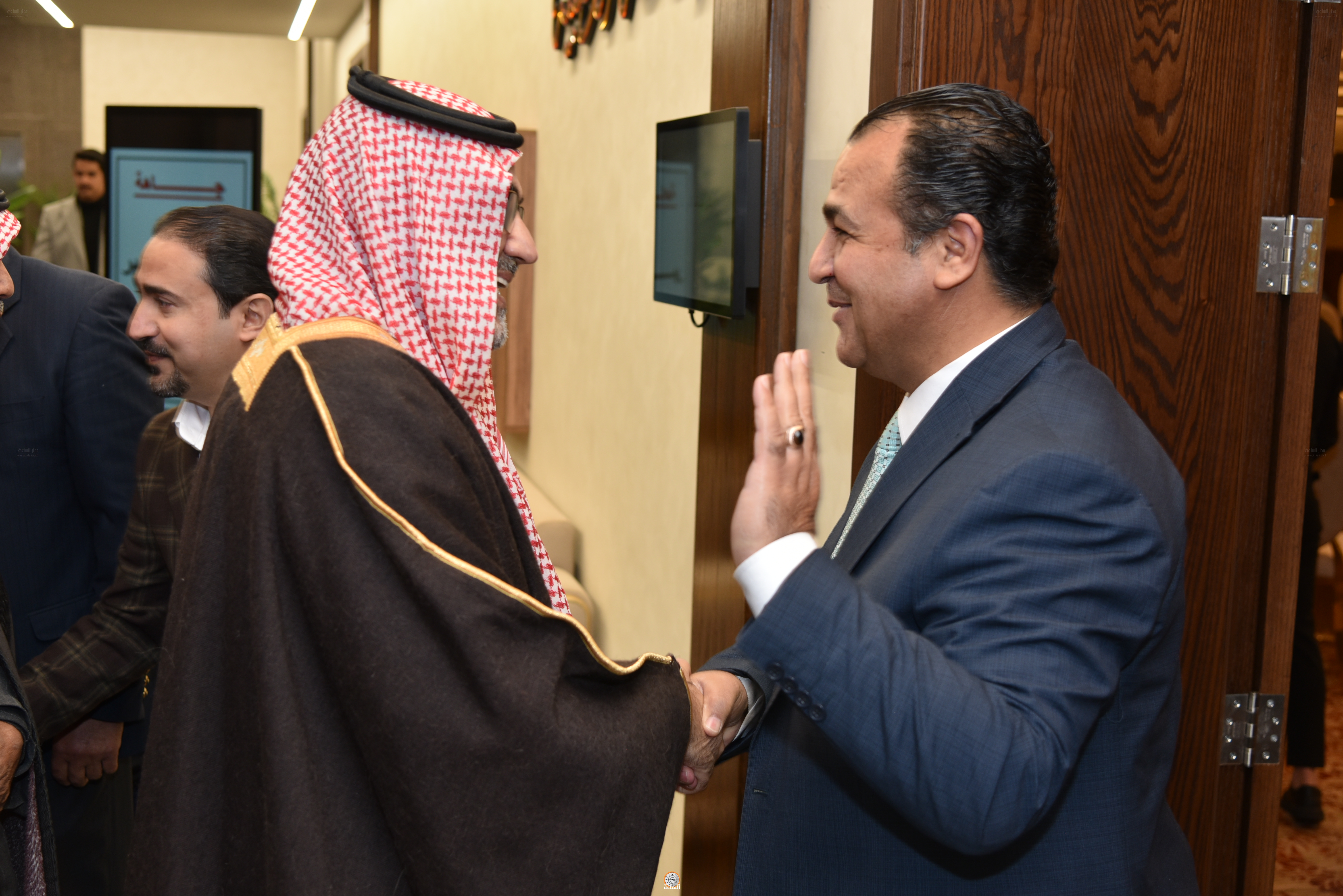 Madar Al-Saa Images 0.9001580974417068