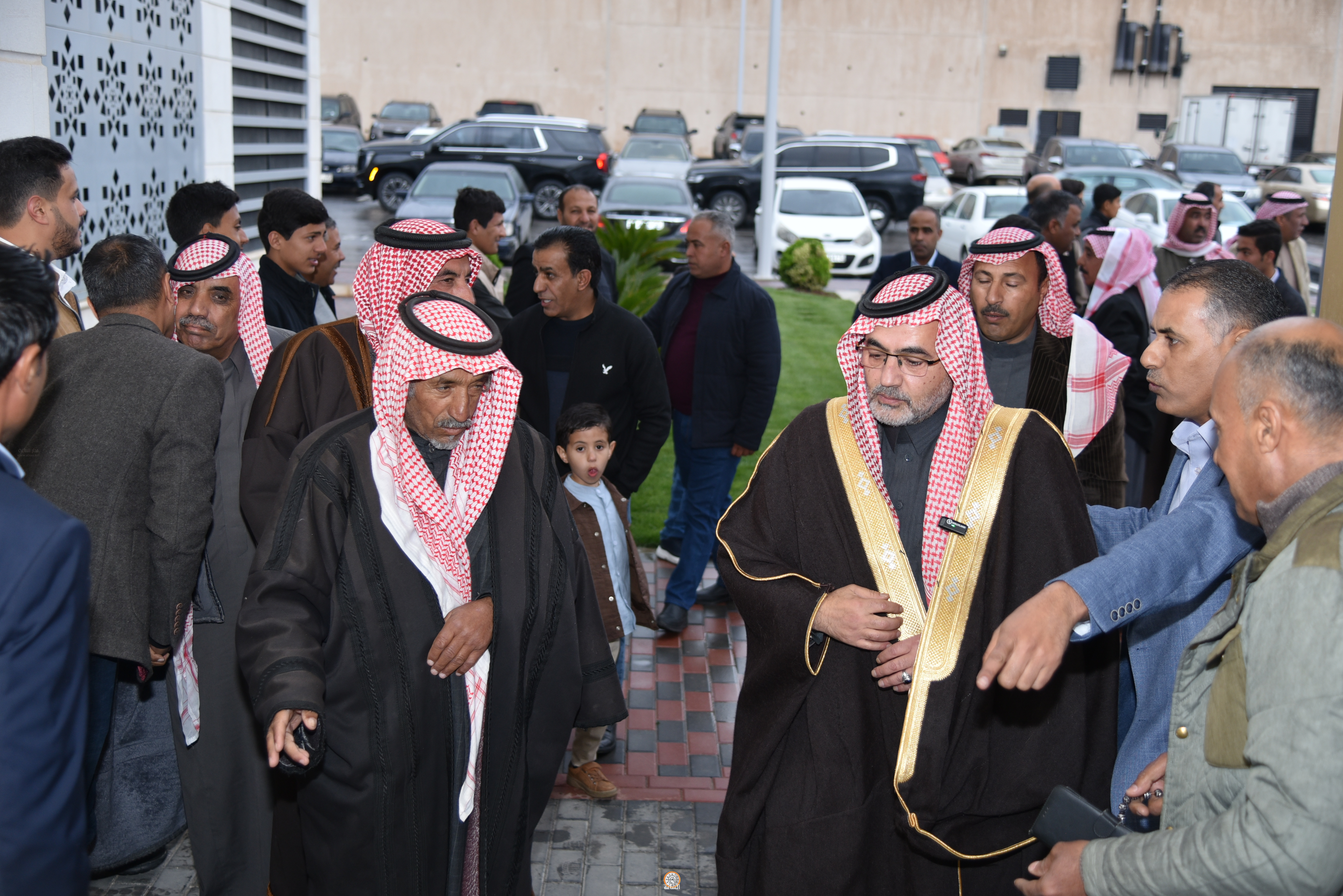 Madar Al-Saa Images 0.4906109381526538