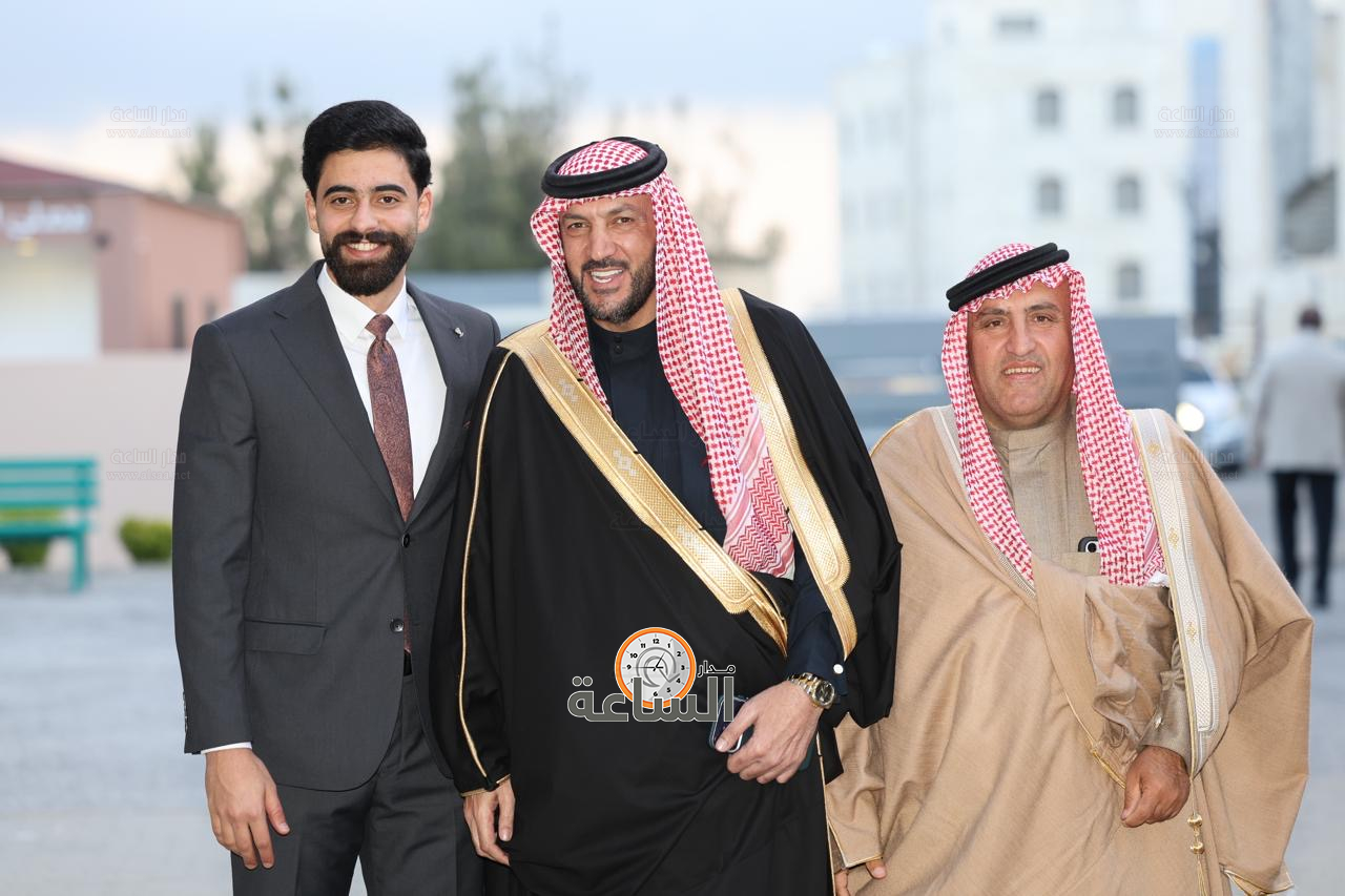 Madar Al-Saa Images 0.4040947516304335