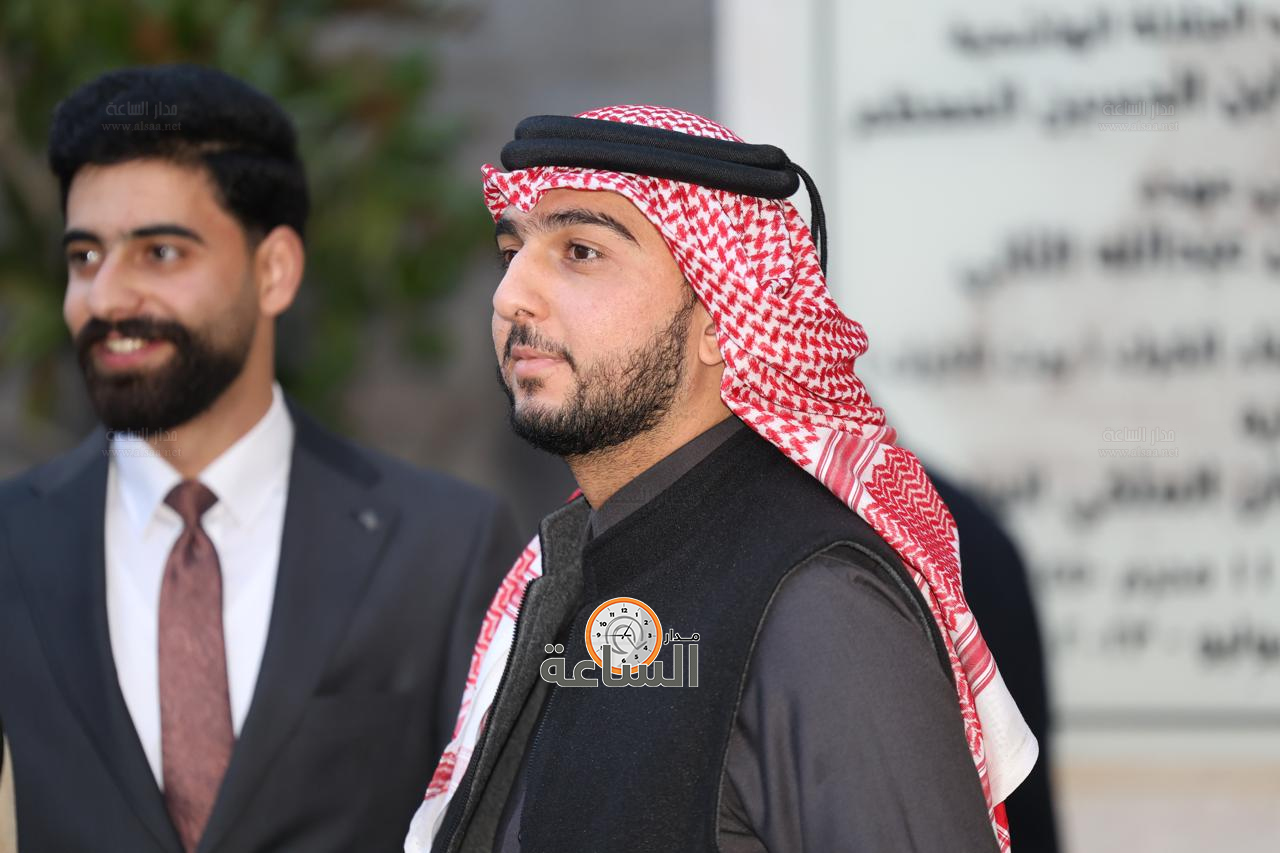 Madar Al-Saa Images 0.4900289600690937