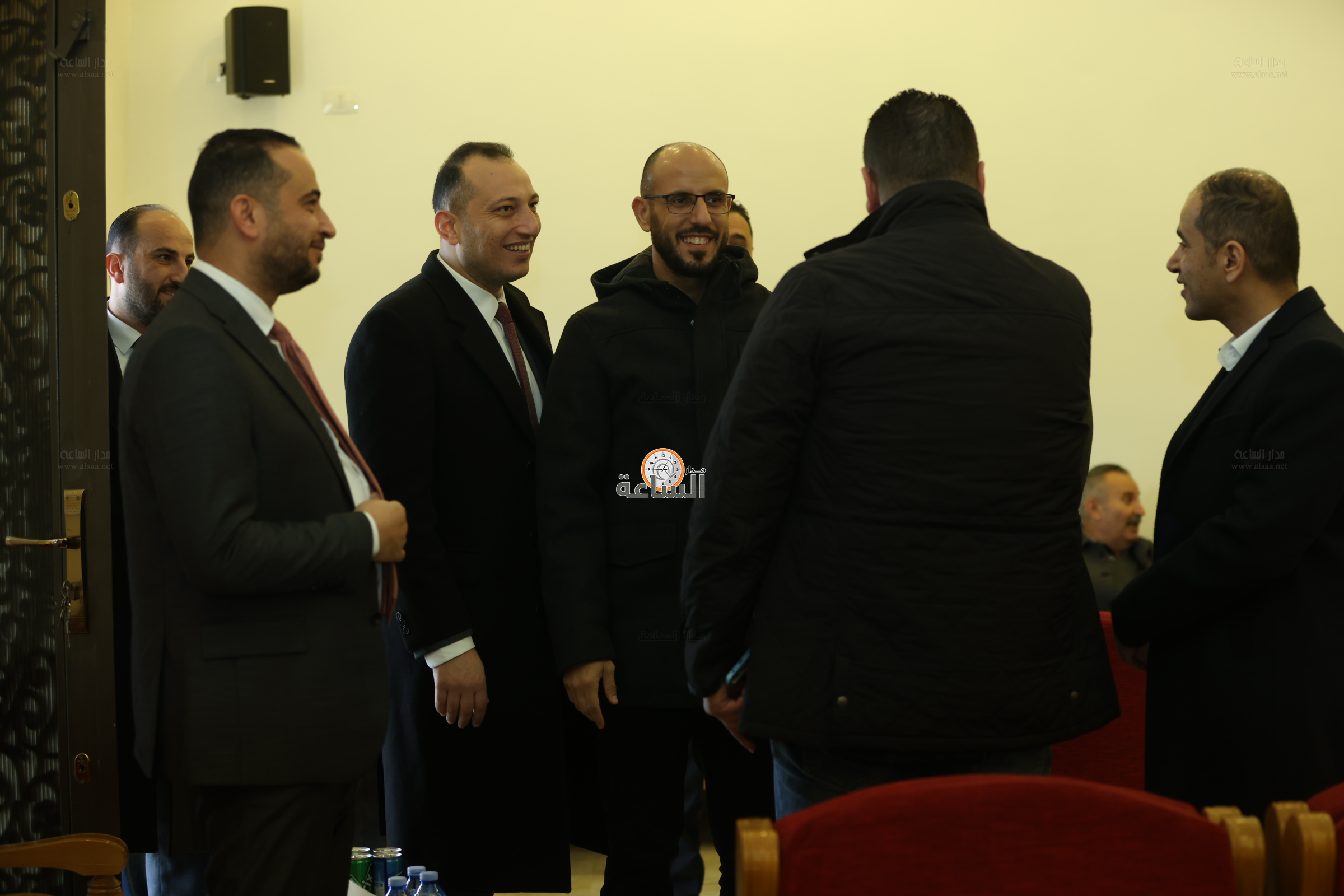 Madar Al-Saa Images 0.7197177645472183