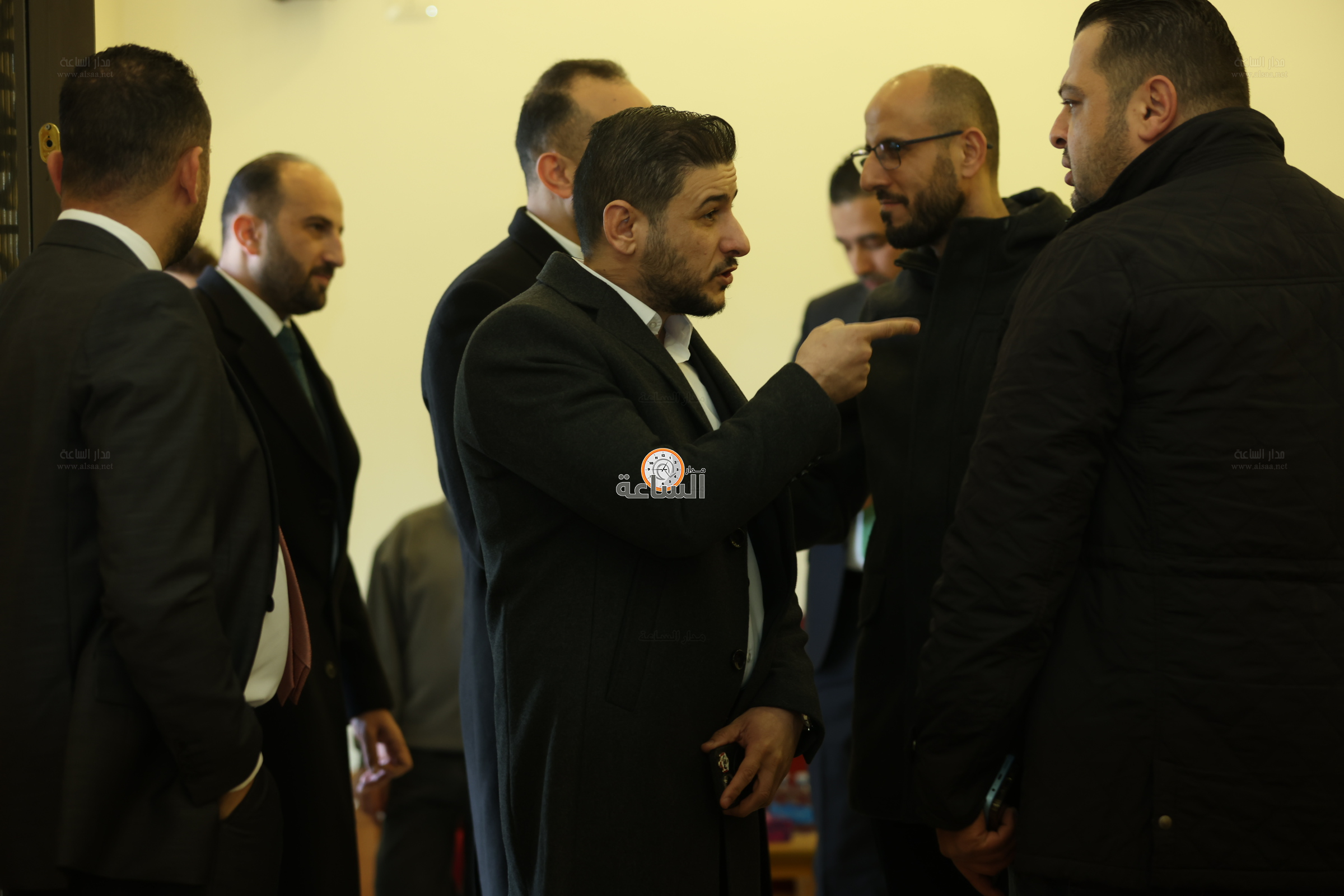 Madar Al-Saa Images 0.1858543548118633