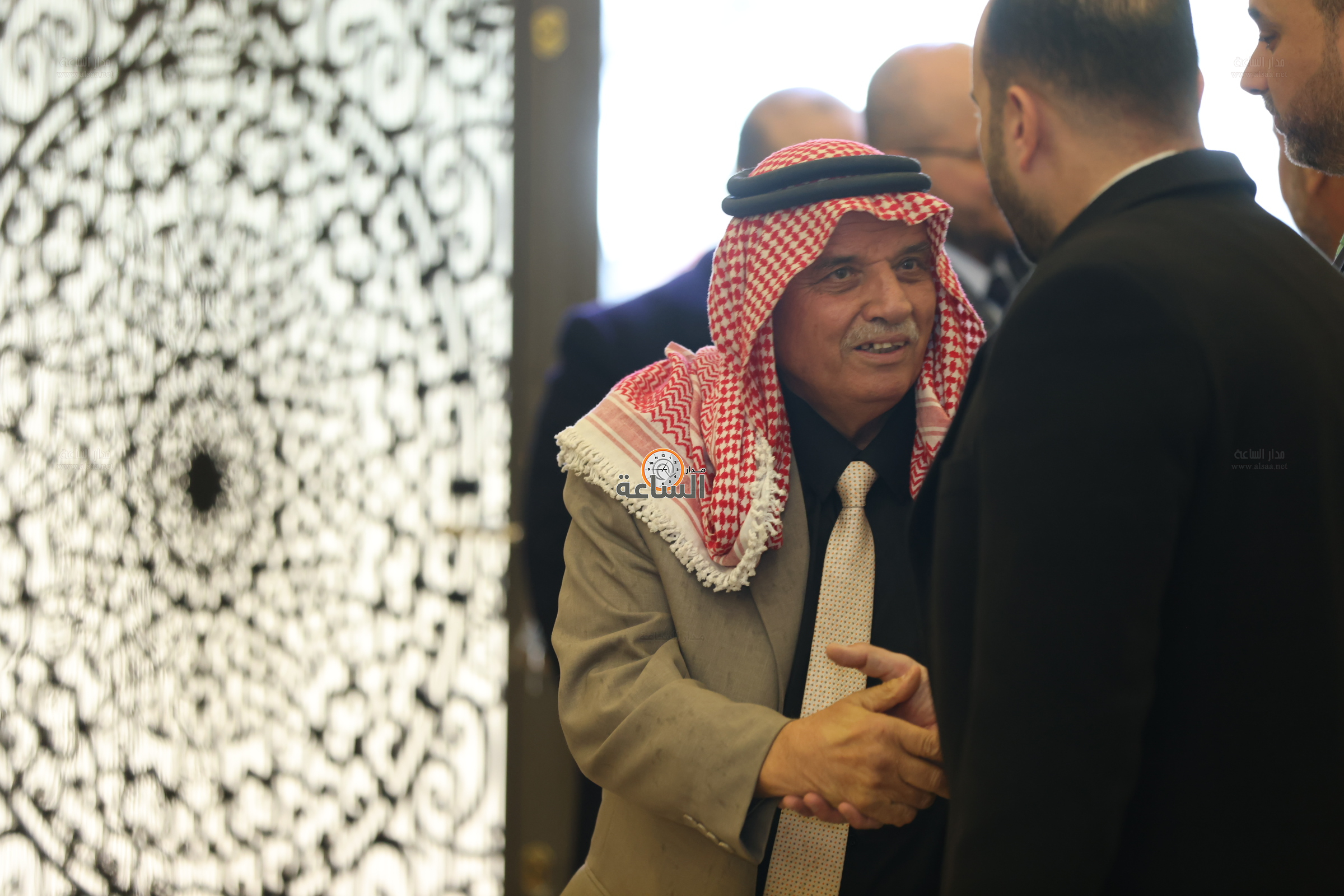 Madar Al-Saa Images 0.45328899673273815