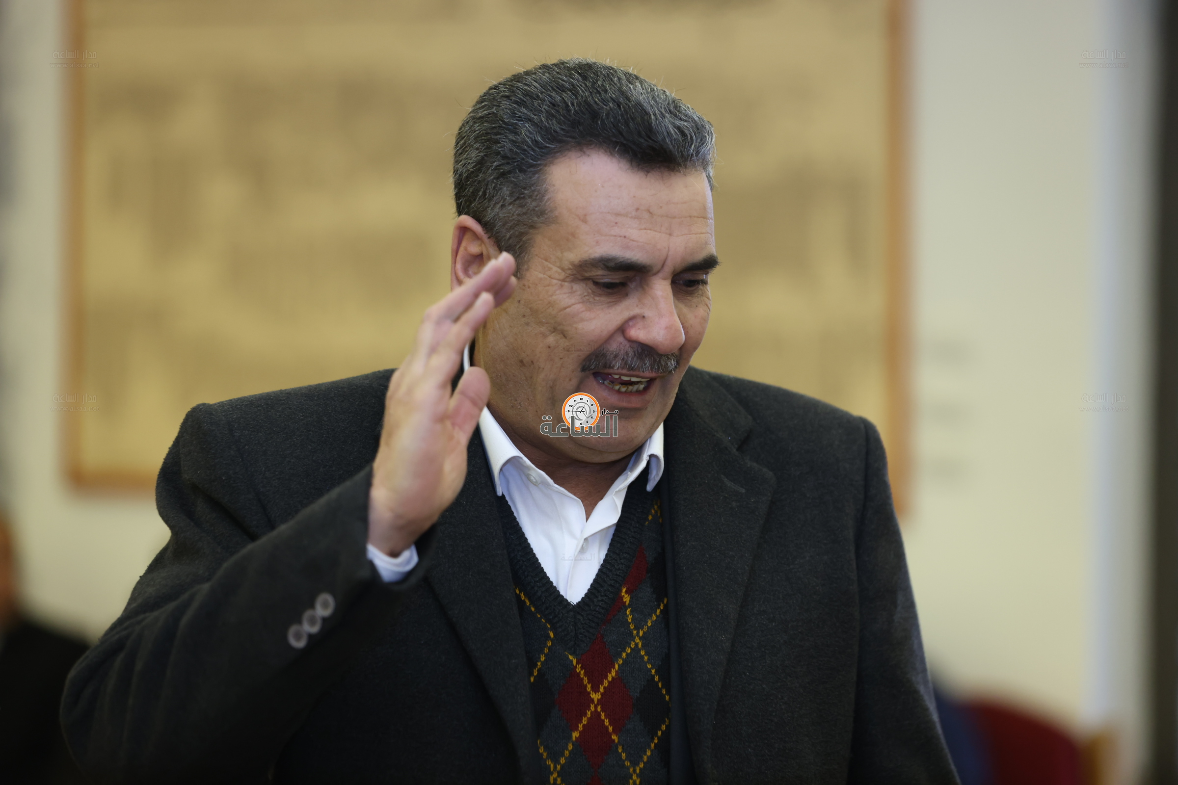 Madar Al-Saa Images 0.9793525167999785