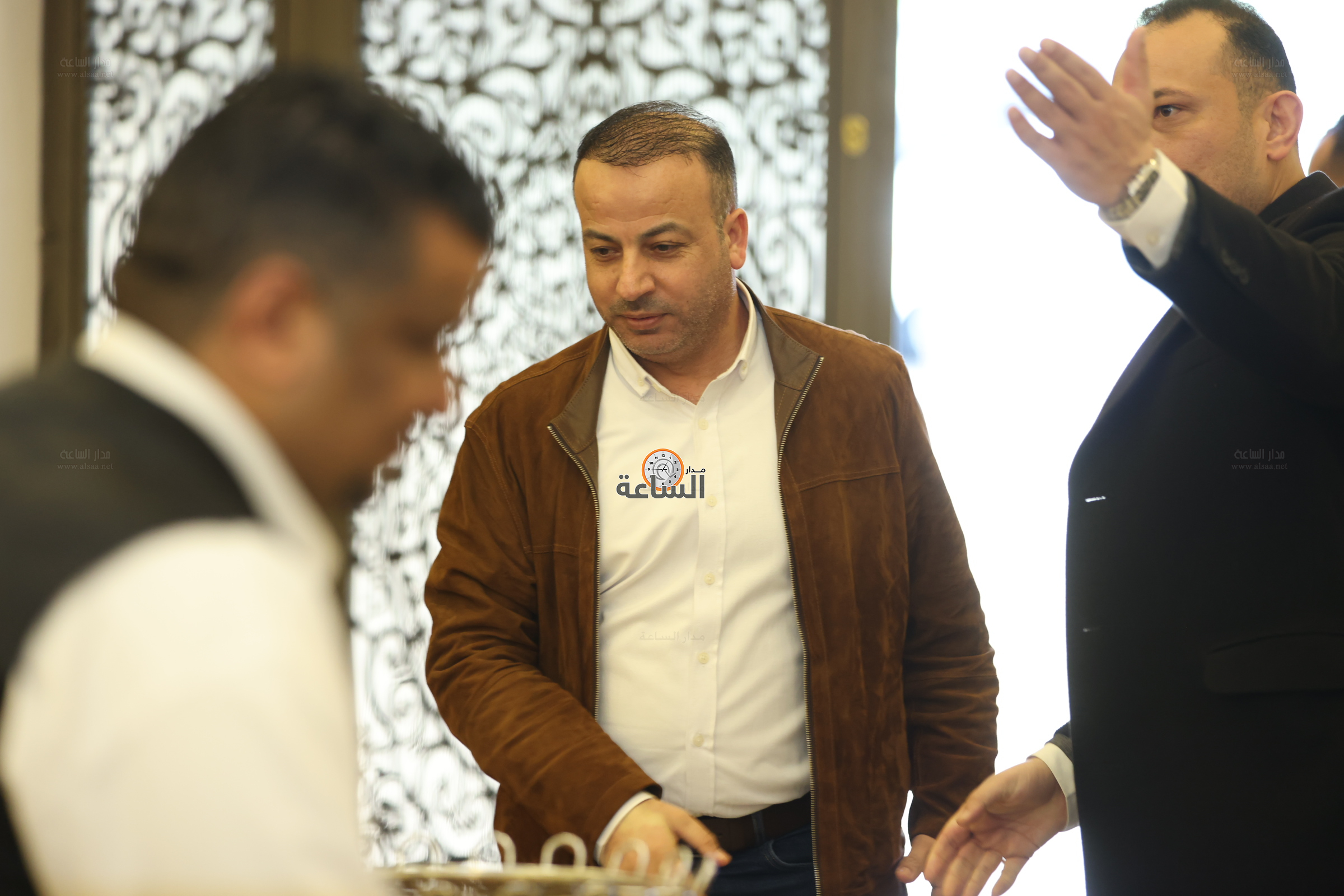 Madar Al-Saa Images 0.14986336275295342