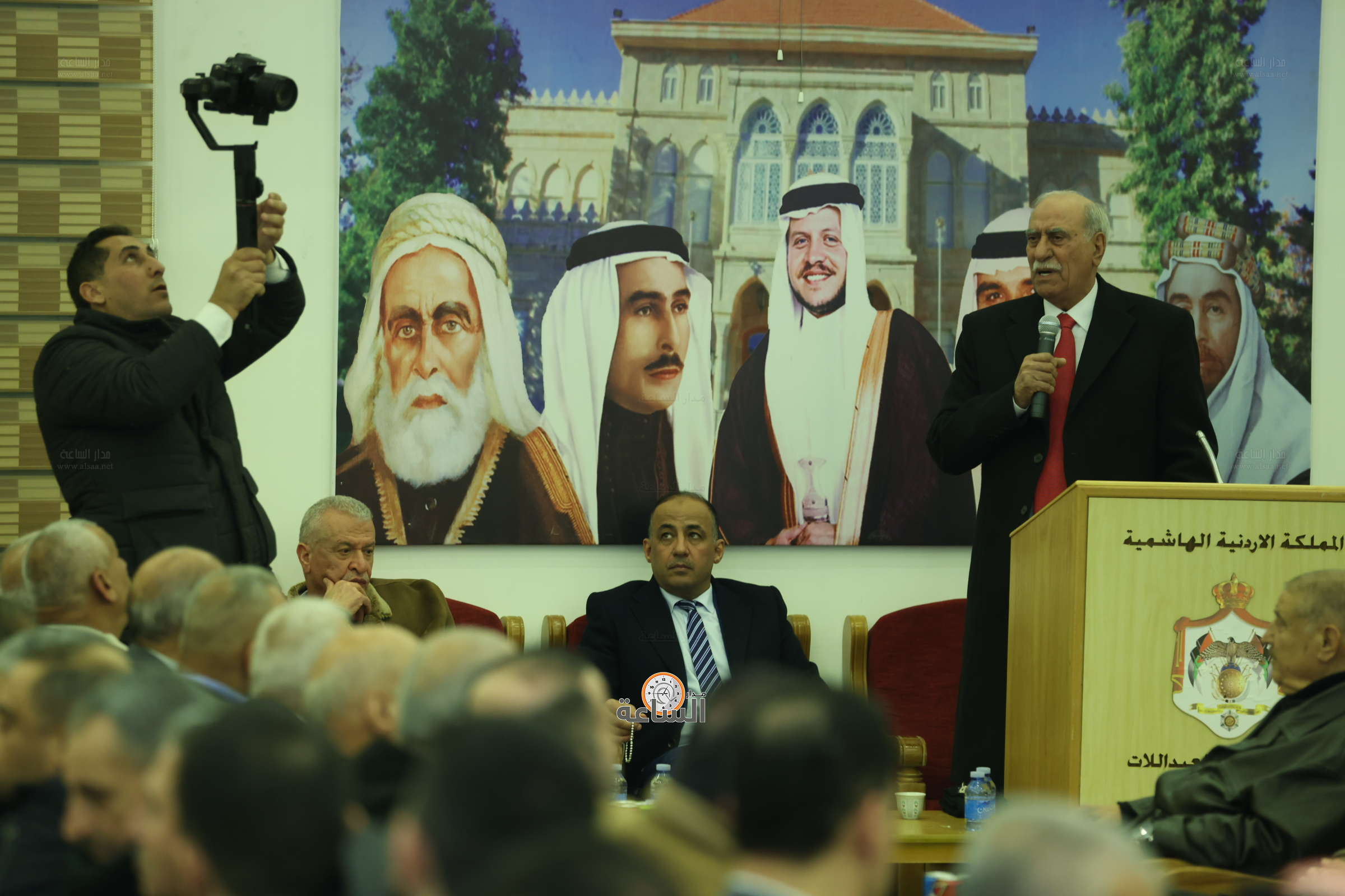 Madar Al-Saa Images 0.2626060861633217