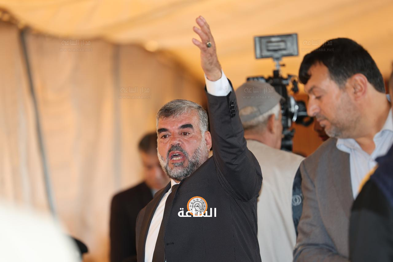 Madar Al-Saa Images 0.43489035610315974