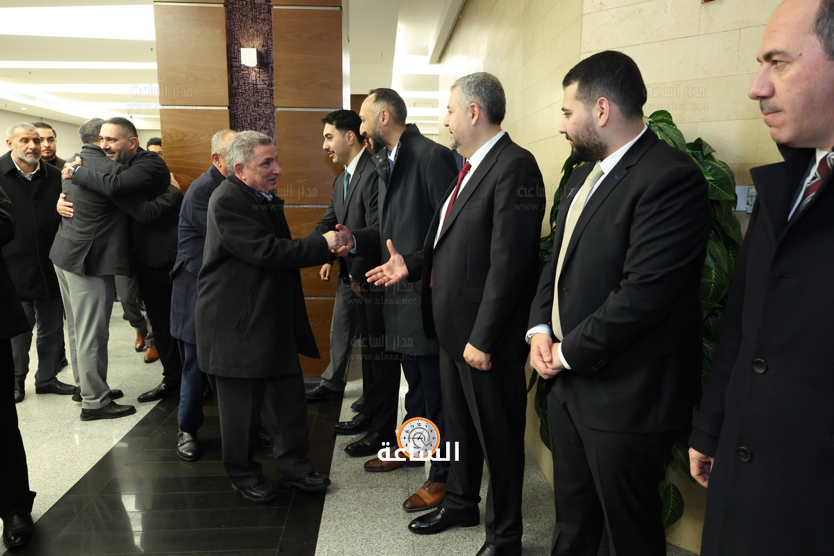 Madar Al-Saa Images 0.3413875364784249