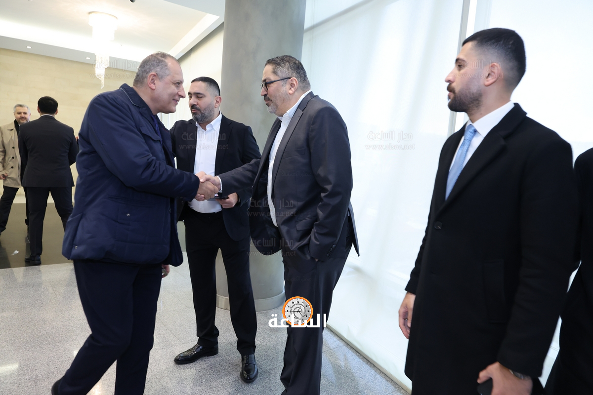 Madar Al-Saa Images 0.839484813712923