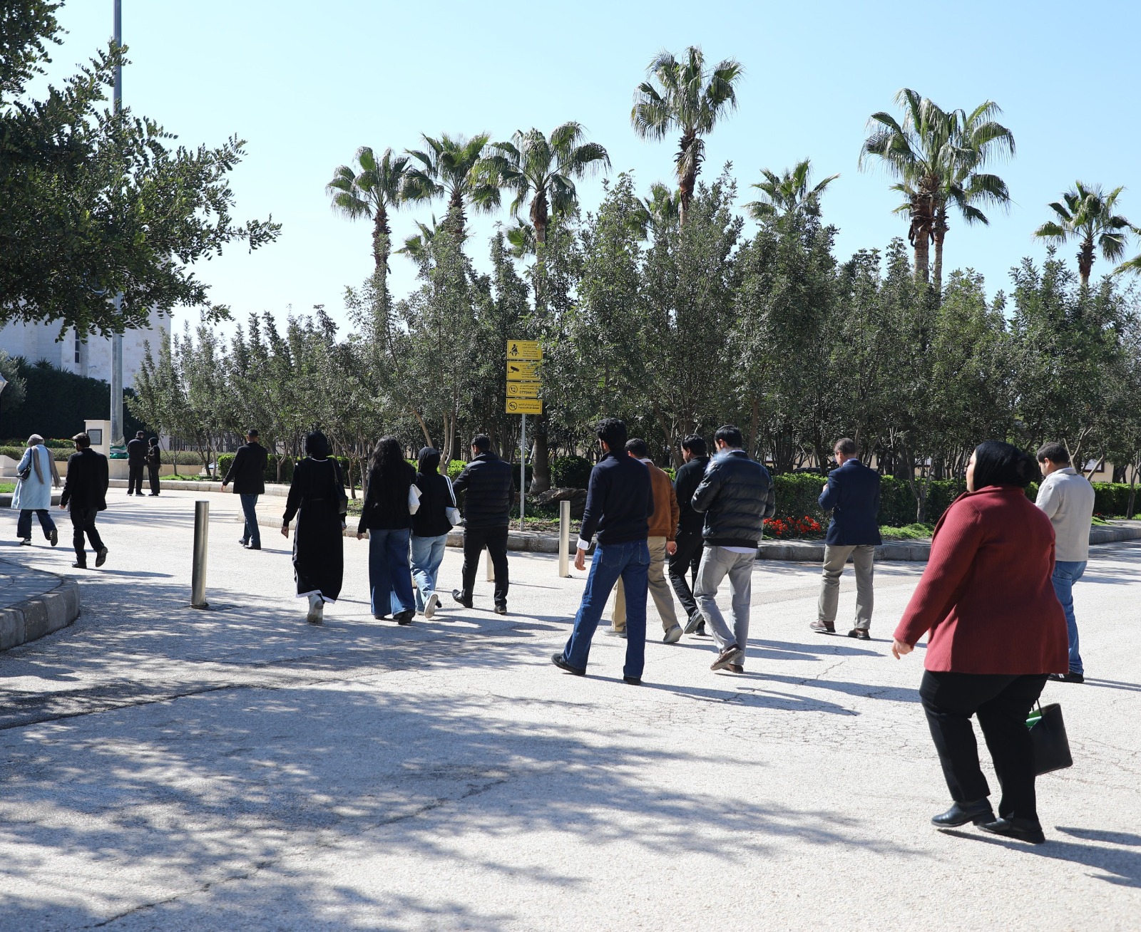 Madar Al-Saa Images 0.7191549277462321