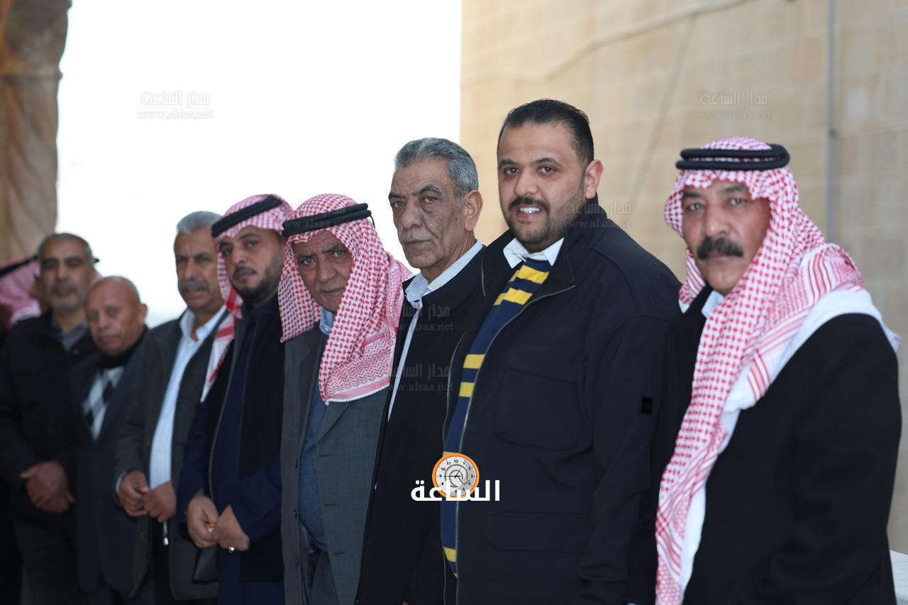 Madar Al-Saa Images 0.09296000254470571