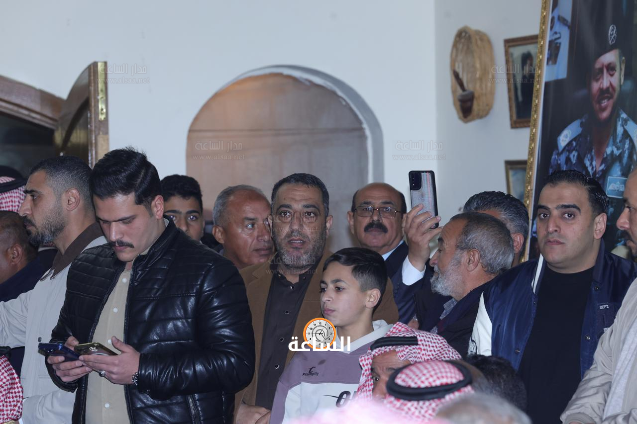 Madar Al-Saa Images 0.5323473528989866