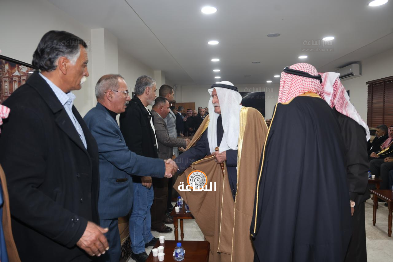 Madar Al-Saa Images 0.32576563829769467