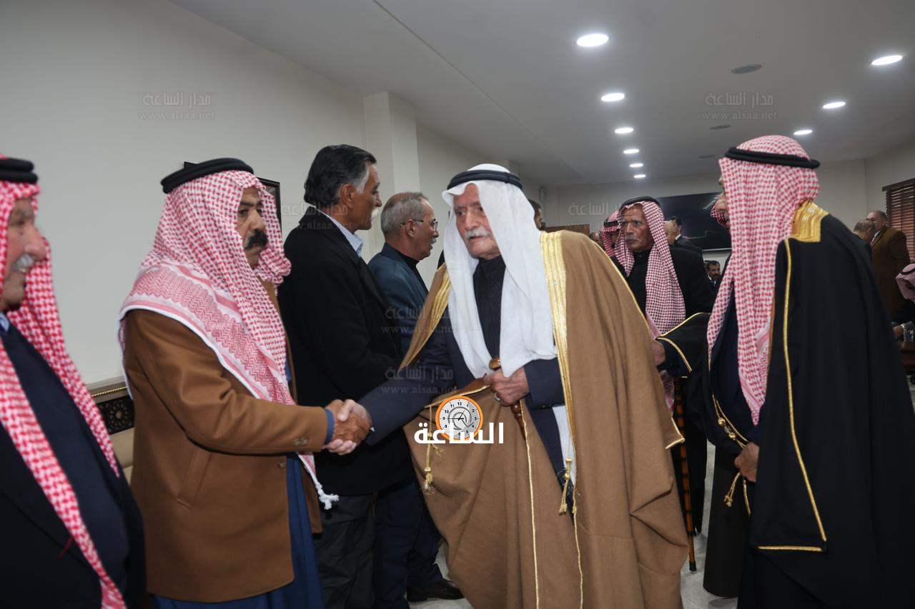 Madar Al-Saa Images 0.703445453397935