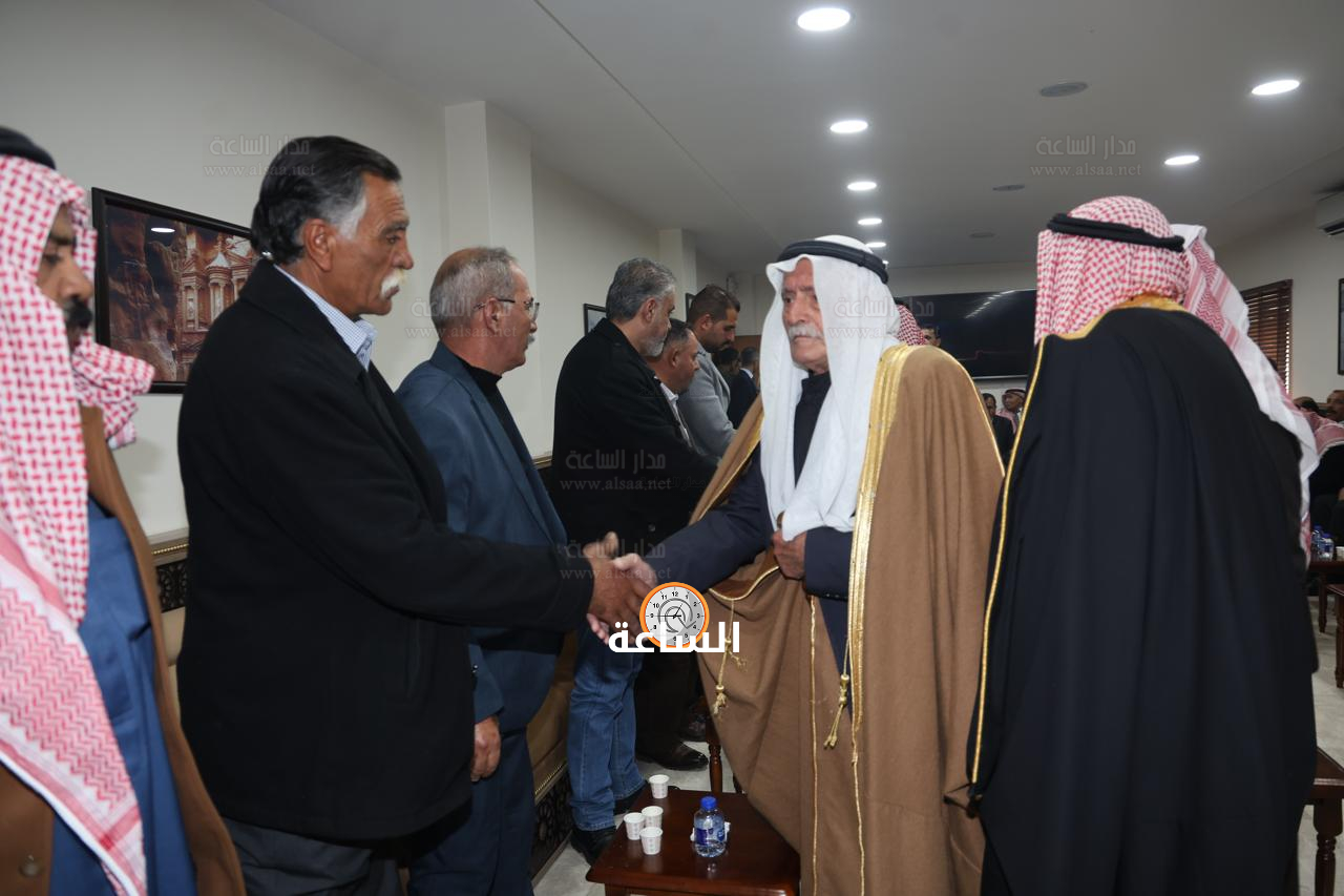 Madar Al-Saa Images 0.854421523814223