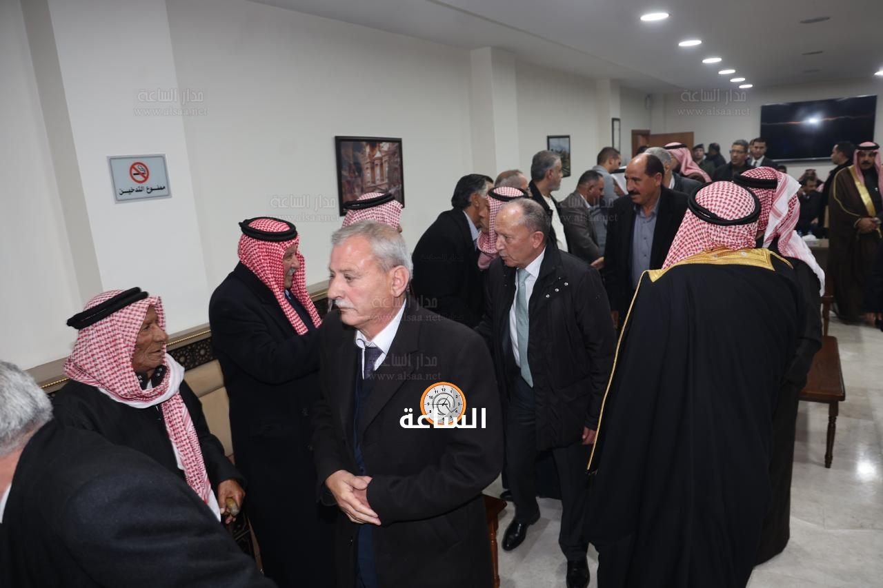 Madar Al-Saa Images 0.10190891854373019