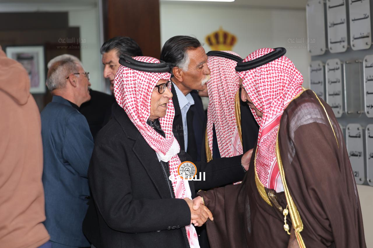 Madar Al-Saa Images 0.24863435746109008