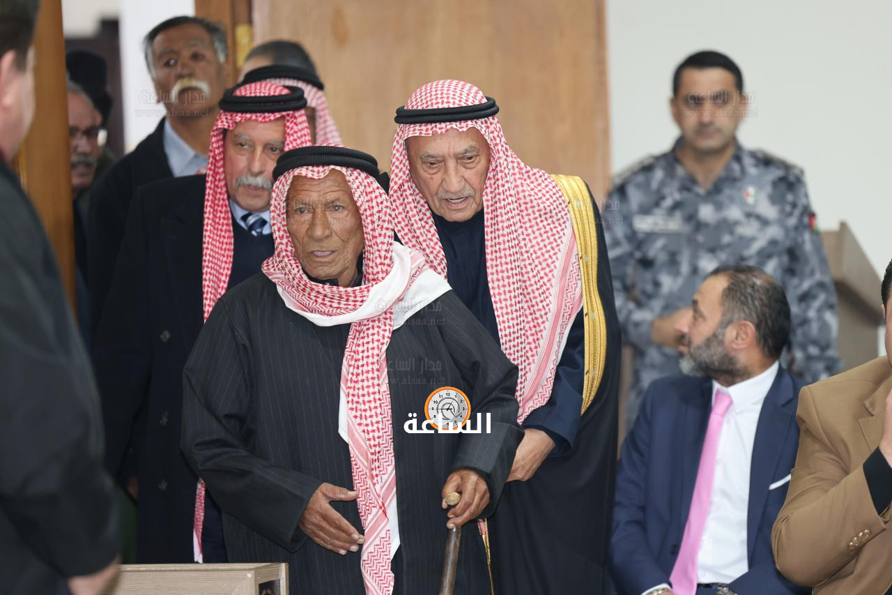 Madar Al-Saa Images 0.028298541852748937