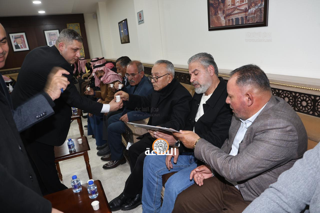 Madar Al-Saa Images 0.35457069753142556