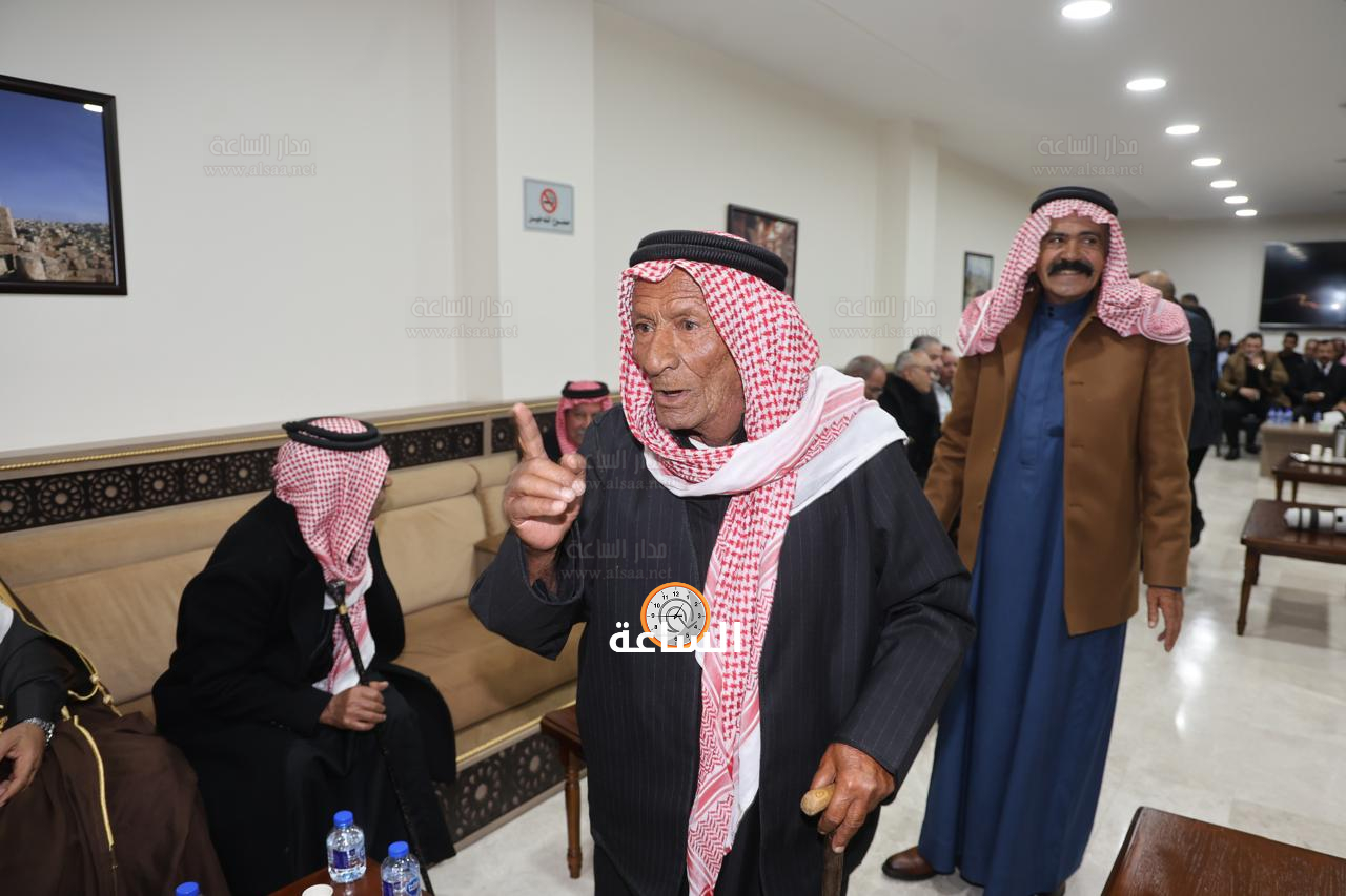 Madar Al-Saa Images 0.5885121547464849