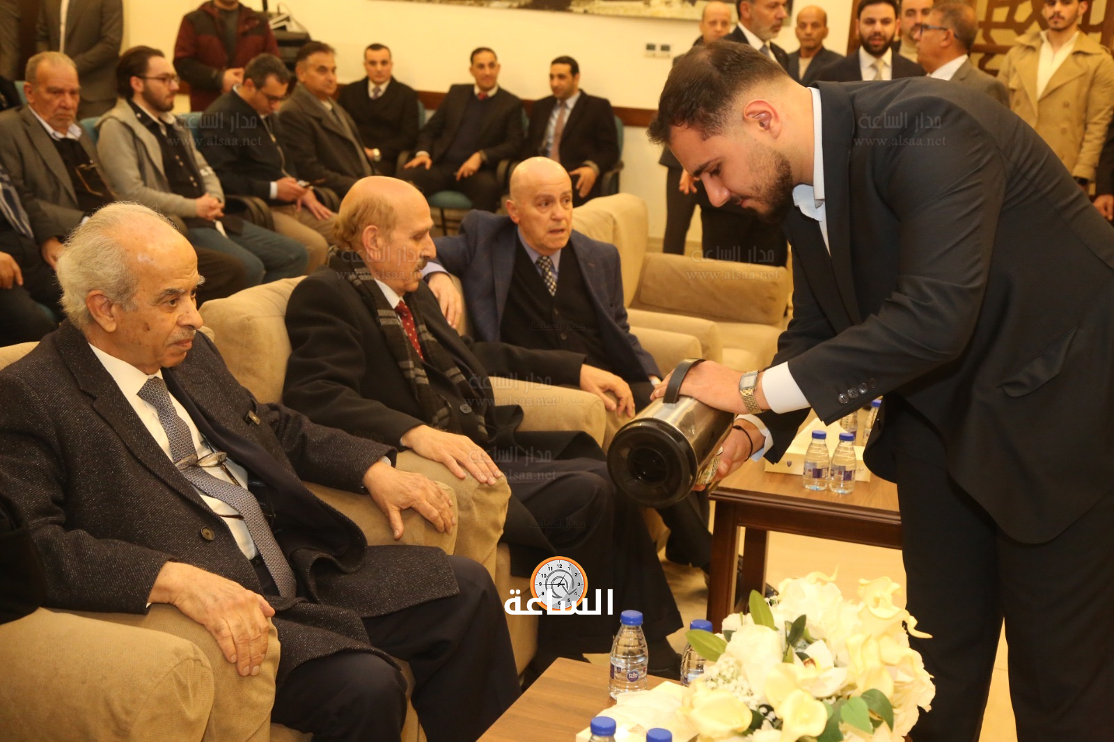 Madar Al-Saa Images 0.48386066933692695