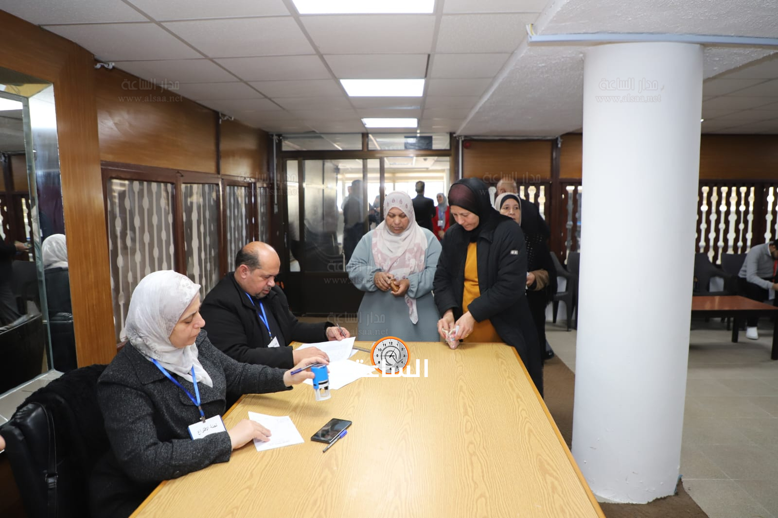 Madar Al-Saa Images 0.32980935264776423