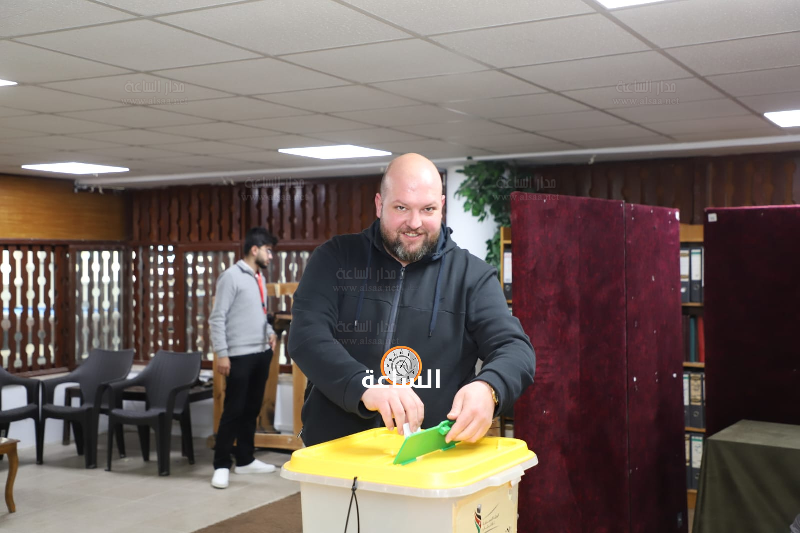 Madar Al-Saa Images 0.9637693845800334