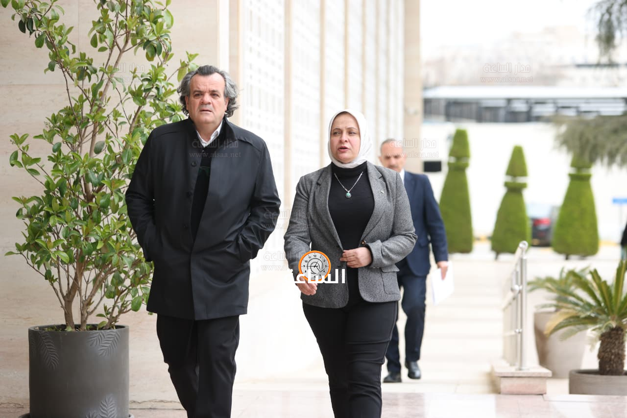 Madar Al-Saa Images 0.9274759182869716