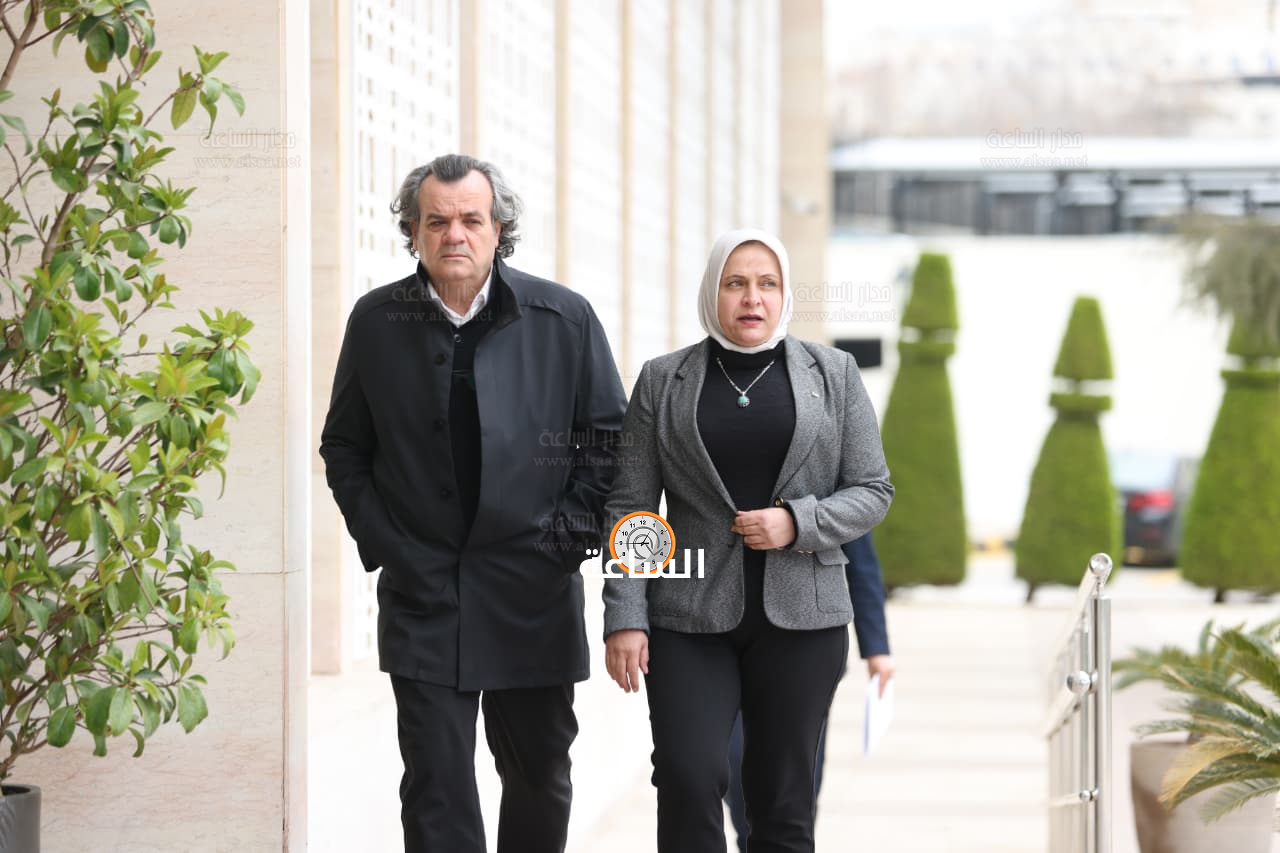 Madar Al-Saa Images 0.6023976807134963