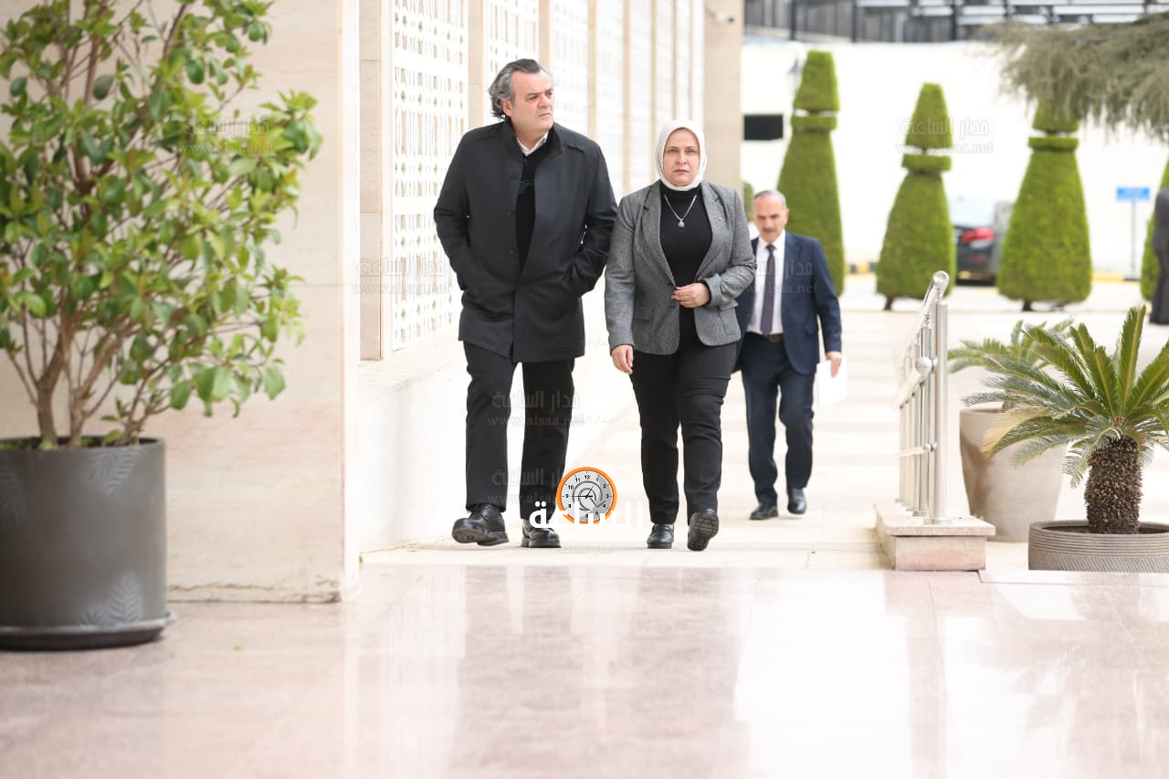 Madar Al-Saa Images 0.04726038433725166