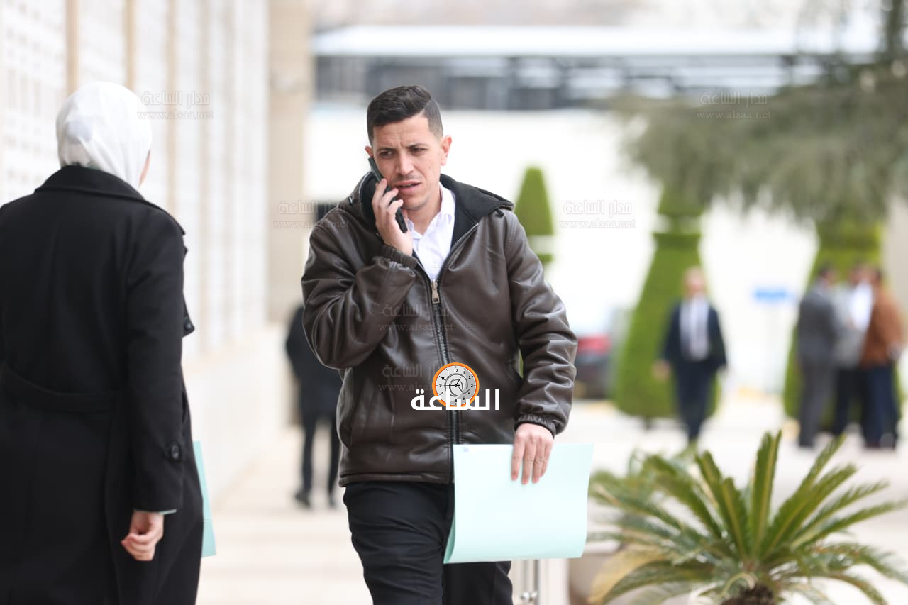 Madar Al-Saa Images 0.6739105975829115