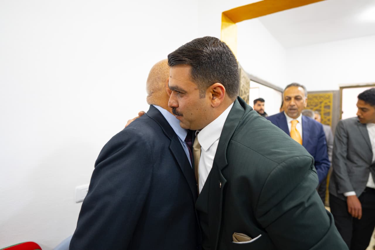 Madar Al-Saa Images 0.22456147465874243