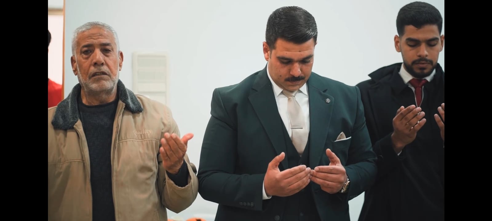 Madar Al-Saa Images 0.5697105984608325